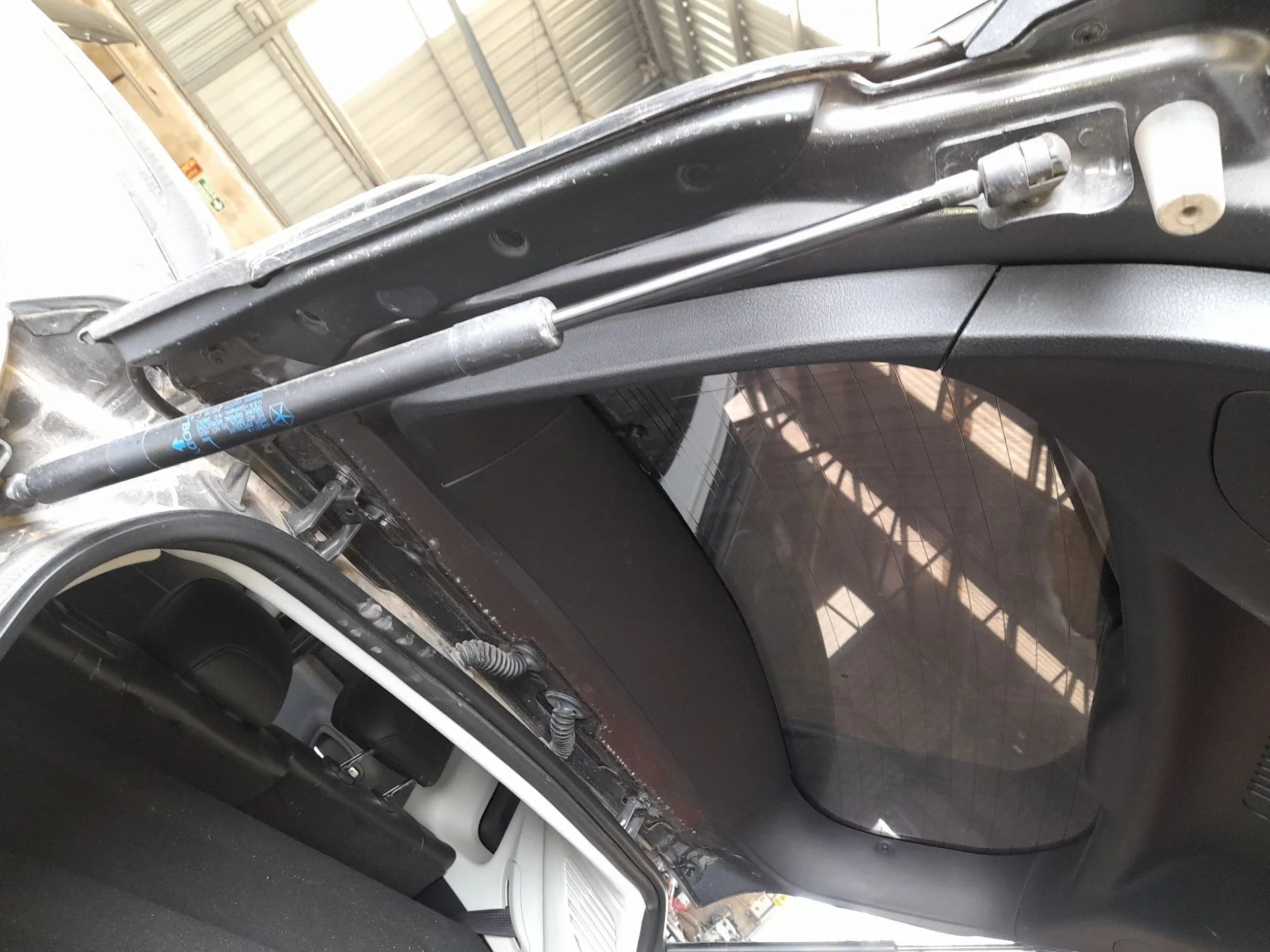 Amortiguadores Maletero / Porton para Jeep Compass (Mp, M6, Mv, M7)