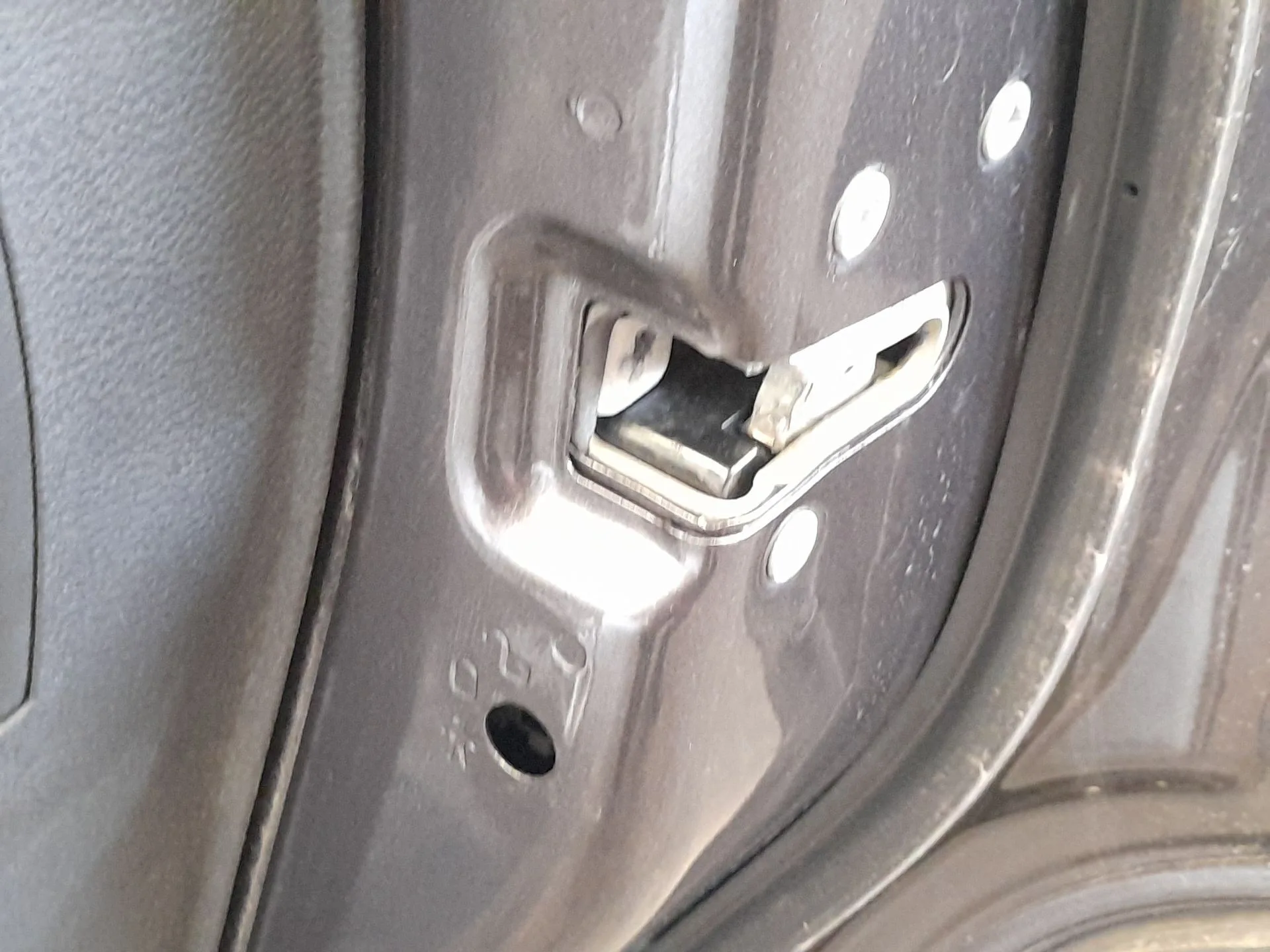 Cerradura Puerta Trasera Derecha para Jeep Compass (Mp, M6, Mv, M7)
