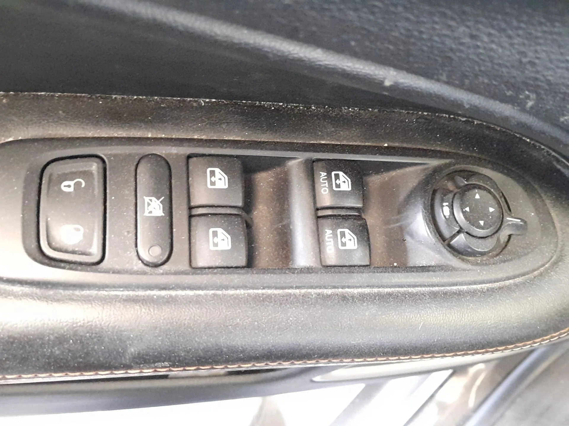 Mando Elevalunas Delantero Izquierdo para Jeep Compass (Mp, M6, Mv, M7)