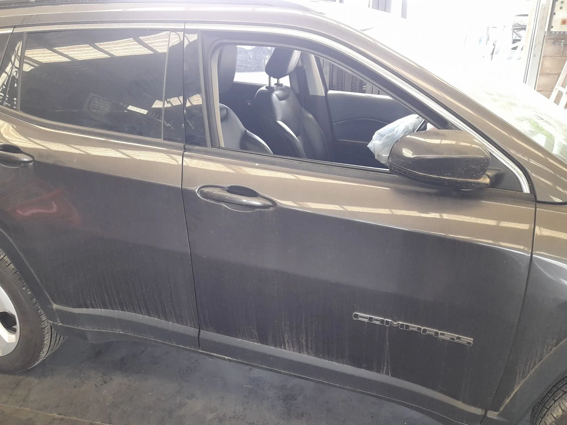 Puerta Delantera Derecha para Jeep Compass (Mp, M6, Mv, M7)
