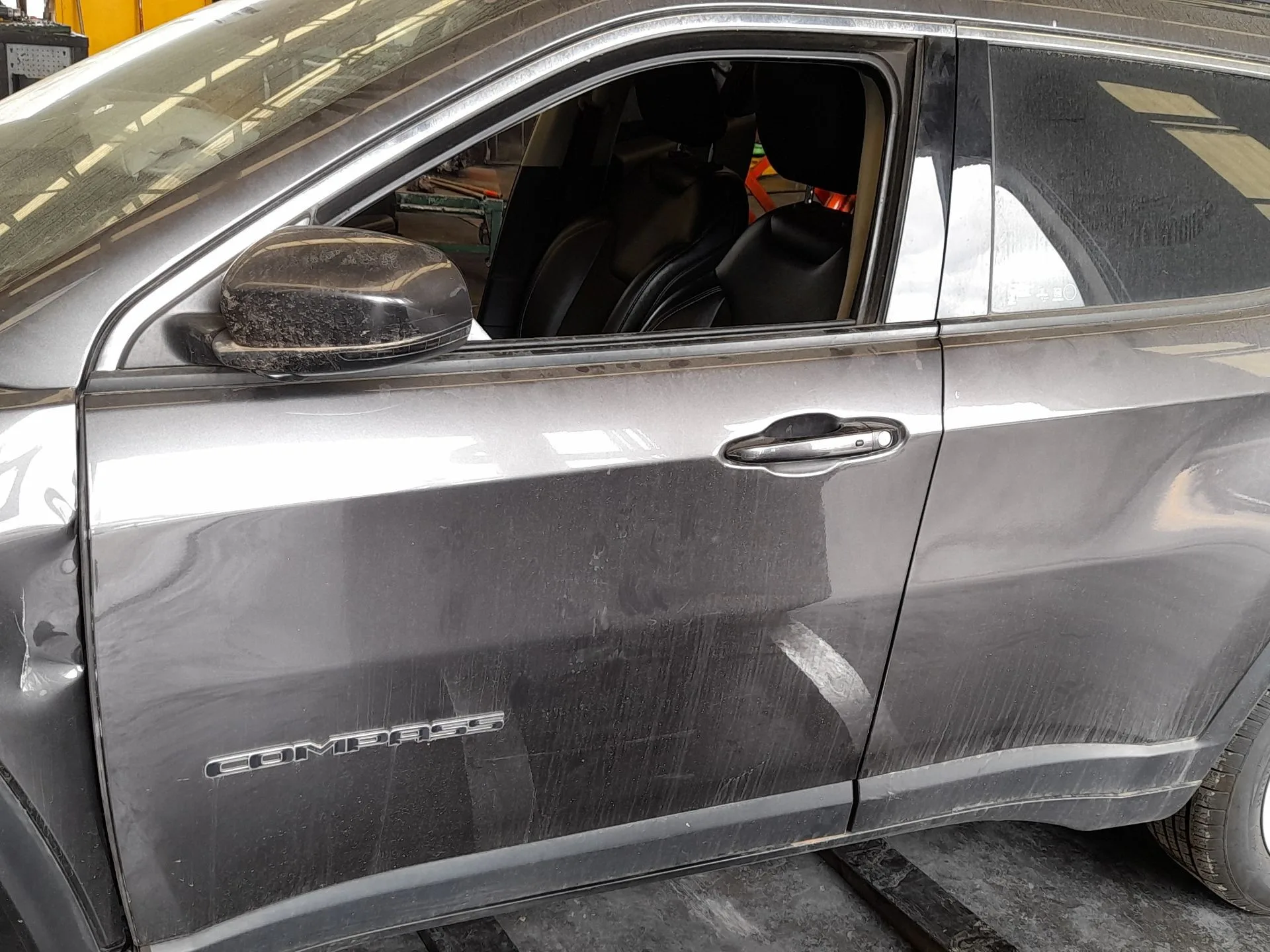 Puerta Delantera Izquierda para Jeep Compass (Mp, M6, Mv, M7)