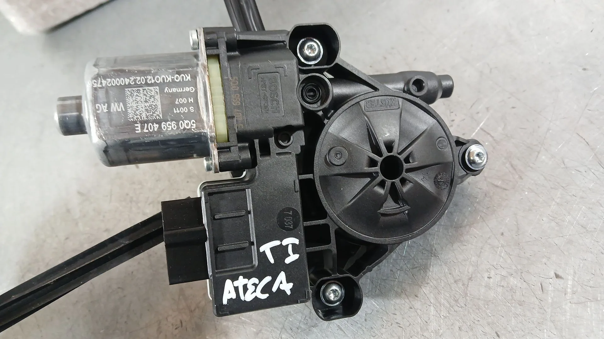 Elevalunas Trasero Izquierdo para Seat Ateca (Kh7, Khp)