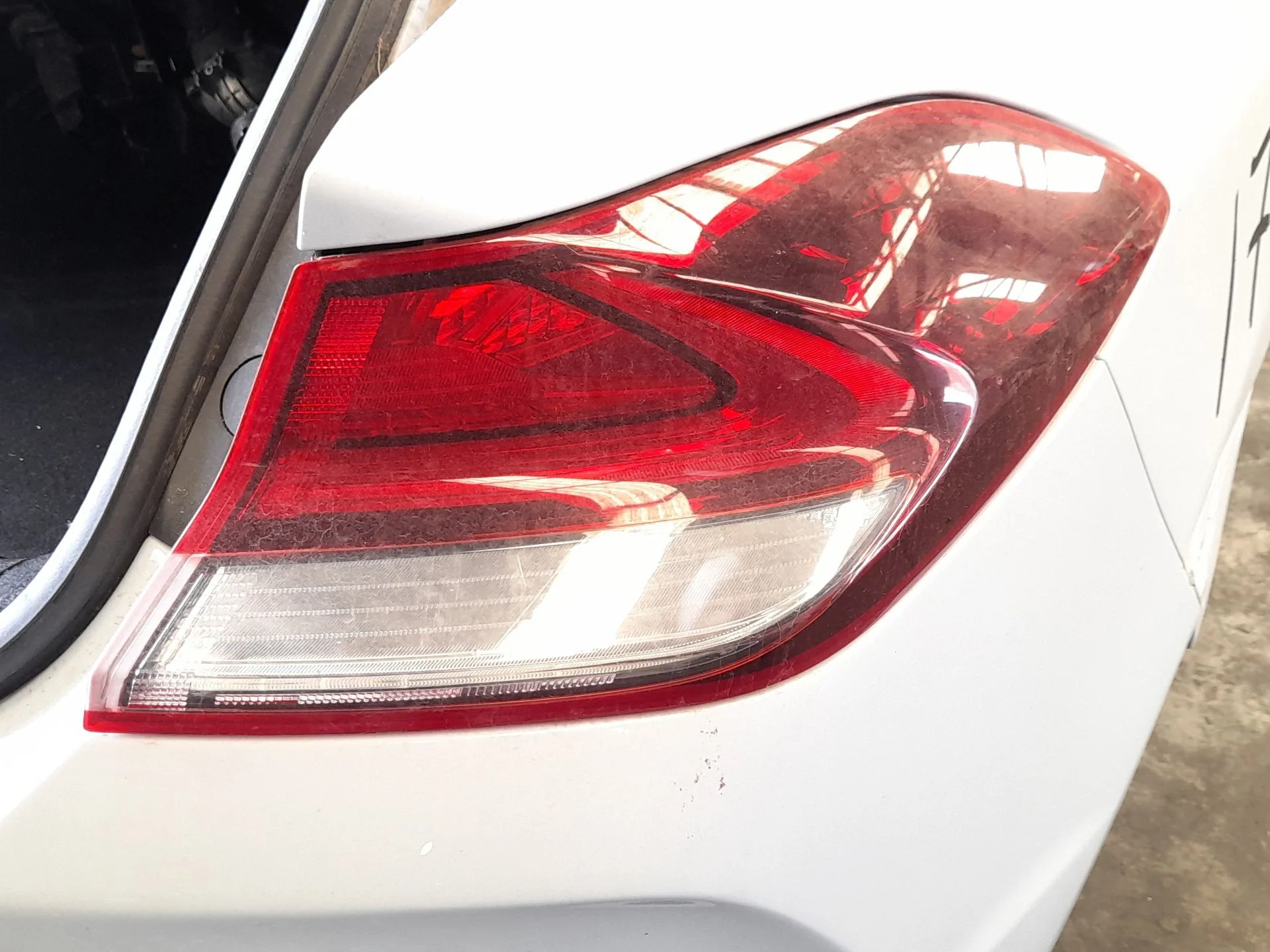 Piloto Trasero Derecho Exterior para Hyundai I30 Fastback (Pde, Pden)