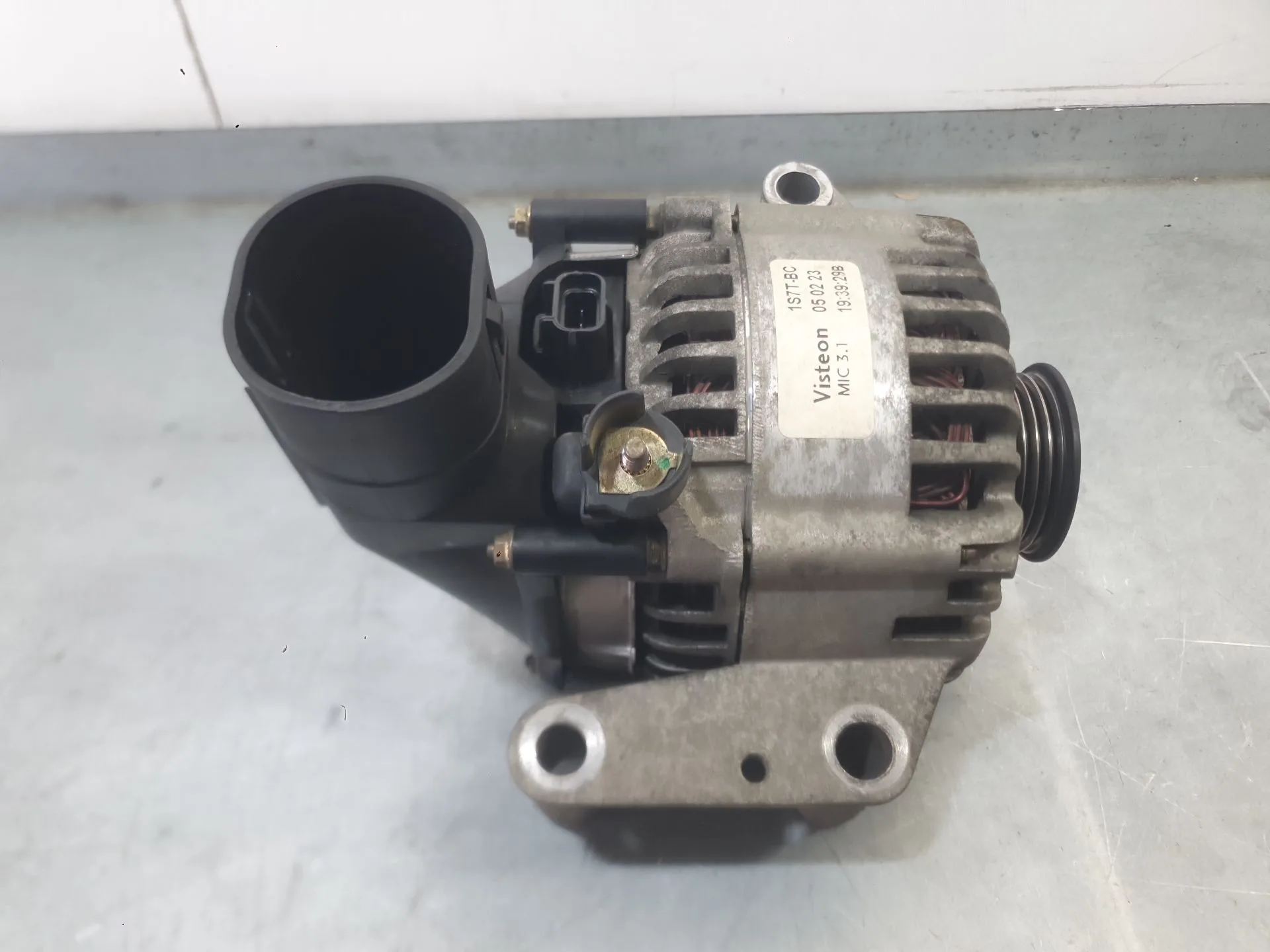 Alternador para Ford Mondeo Iii (B5Y)