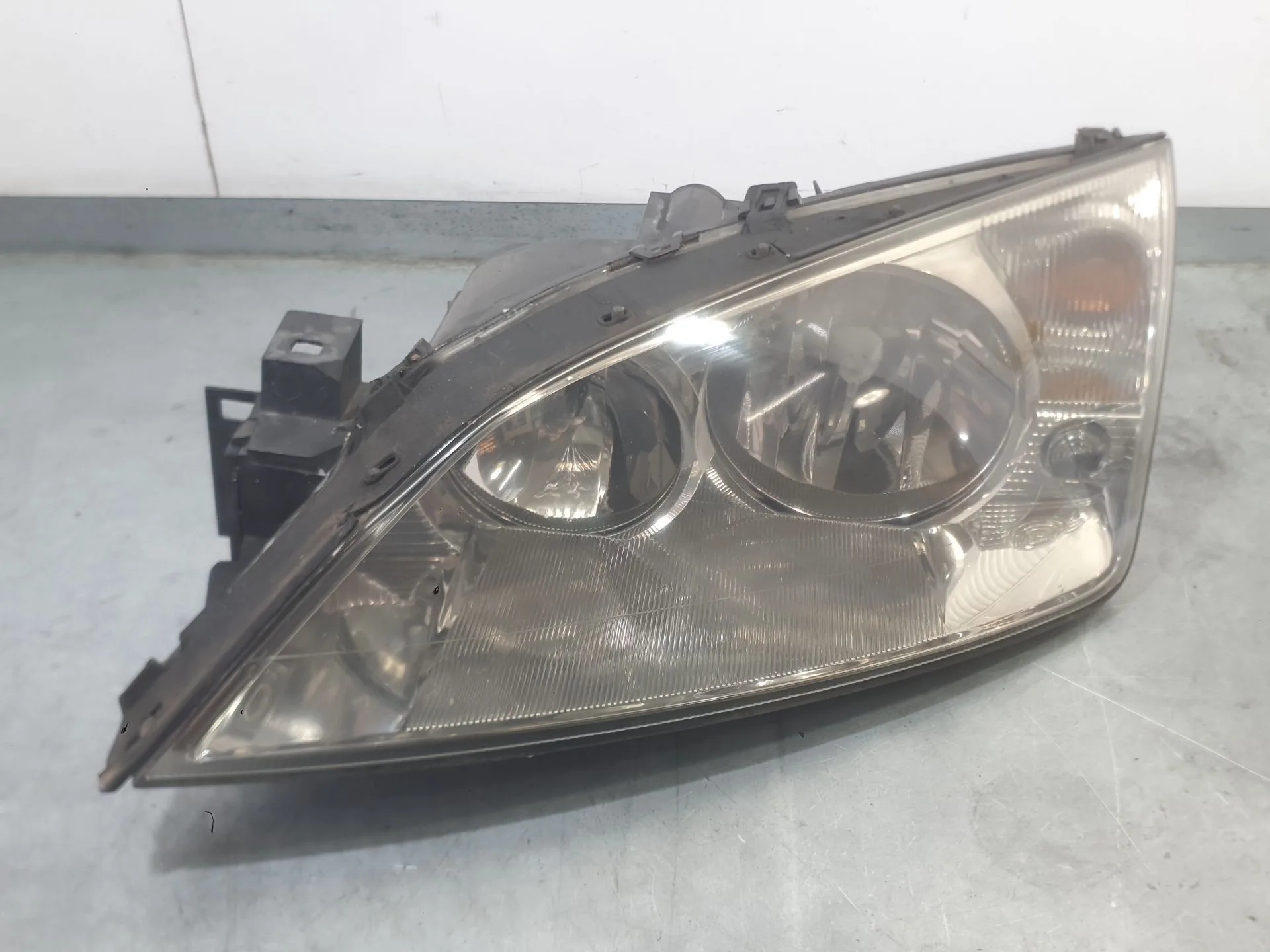 Faro Izquierdo para Ford Mondeo Iii (B5Y)