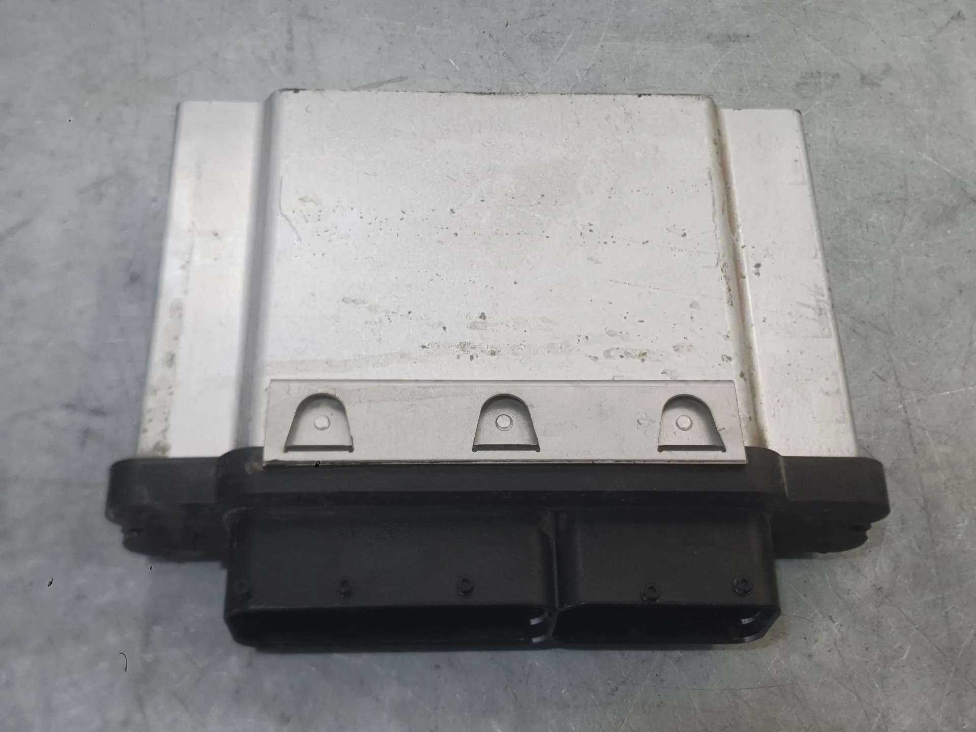 Centralita Motor Uce para Seat Arona (Kj7, Kjp)