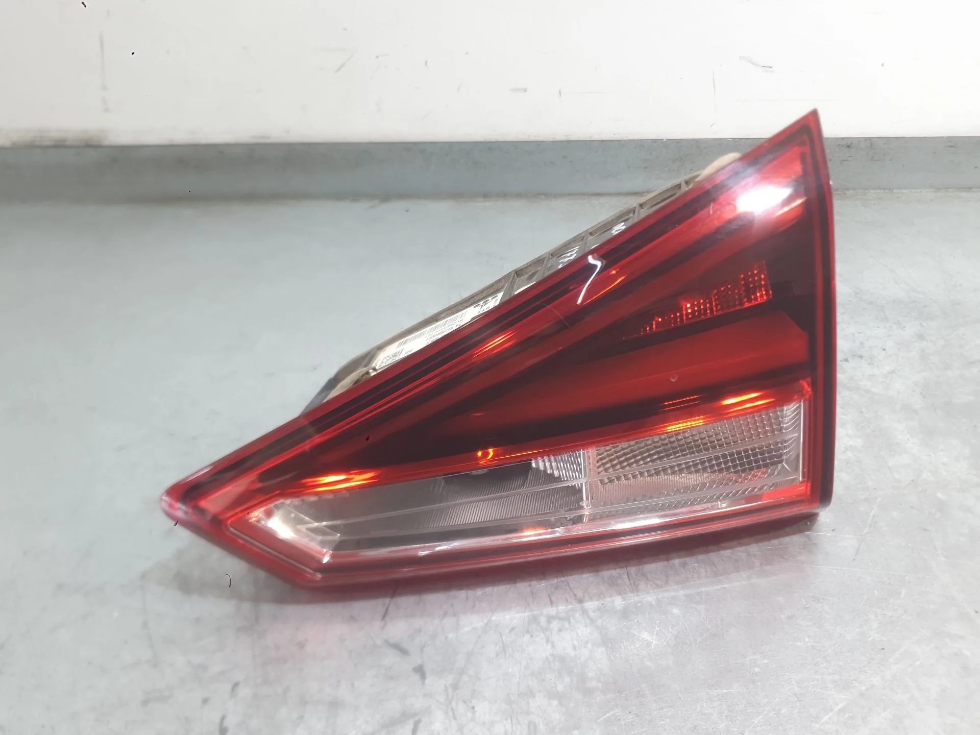 Piloto Trasero Derecho Interior para Seat Arona (Kj7, Kjp)