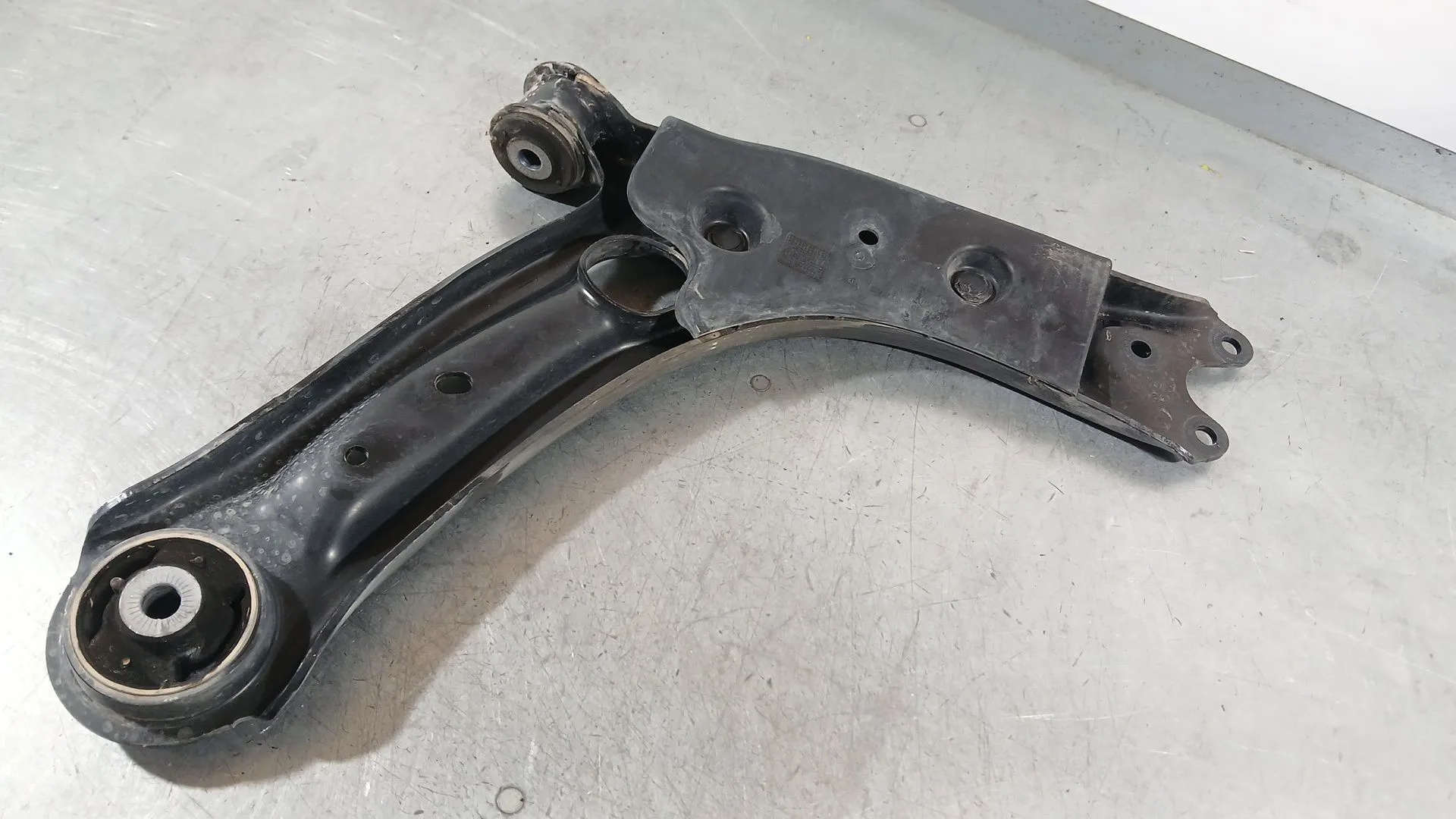 Brazo Suspension Inferior Delantero Izquierdo para Seat Ateca Fr (Kh7, Khp)