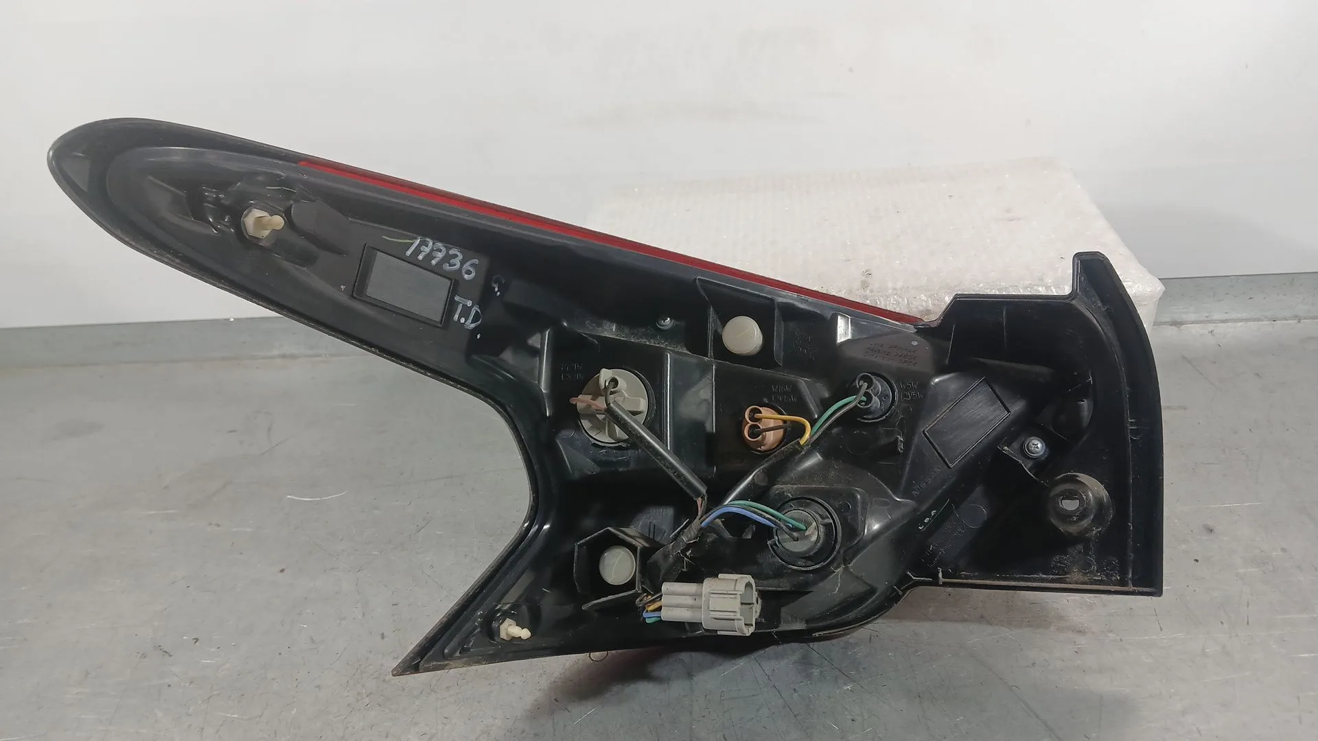Piloto Trasero Derecho para Nissan Micra V (K14)
