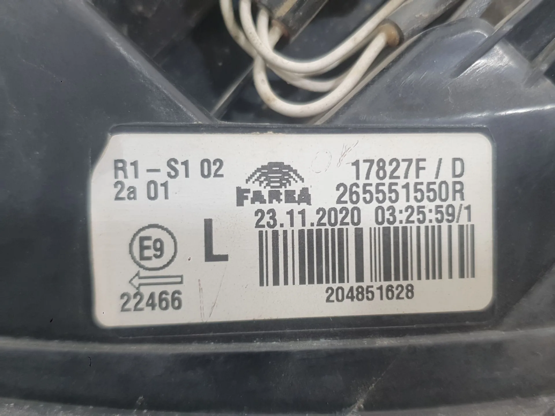 Piloto Trasero Izquierdo Exterior para Renault Clio V (B7_)