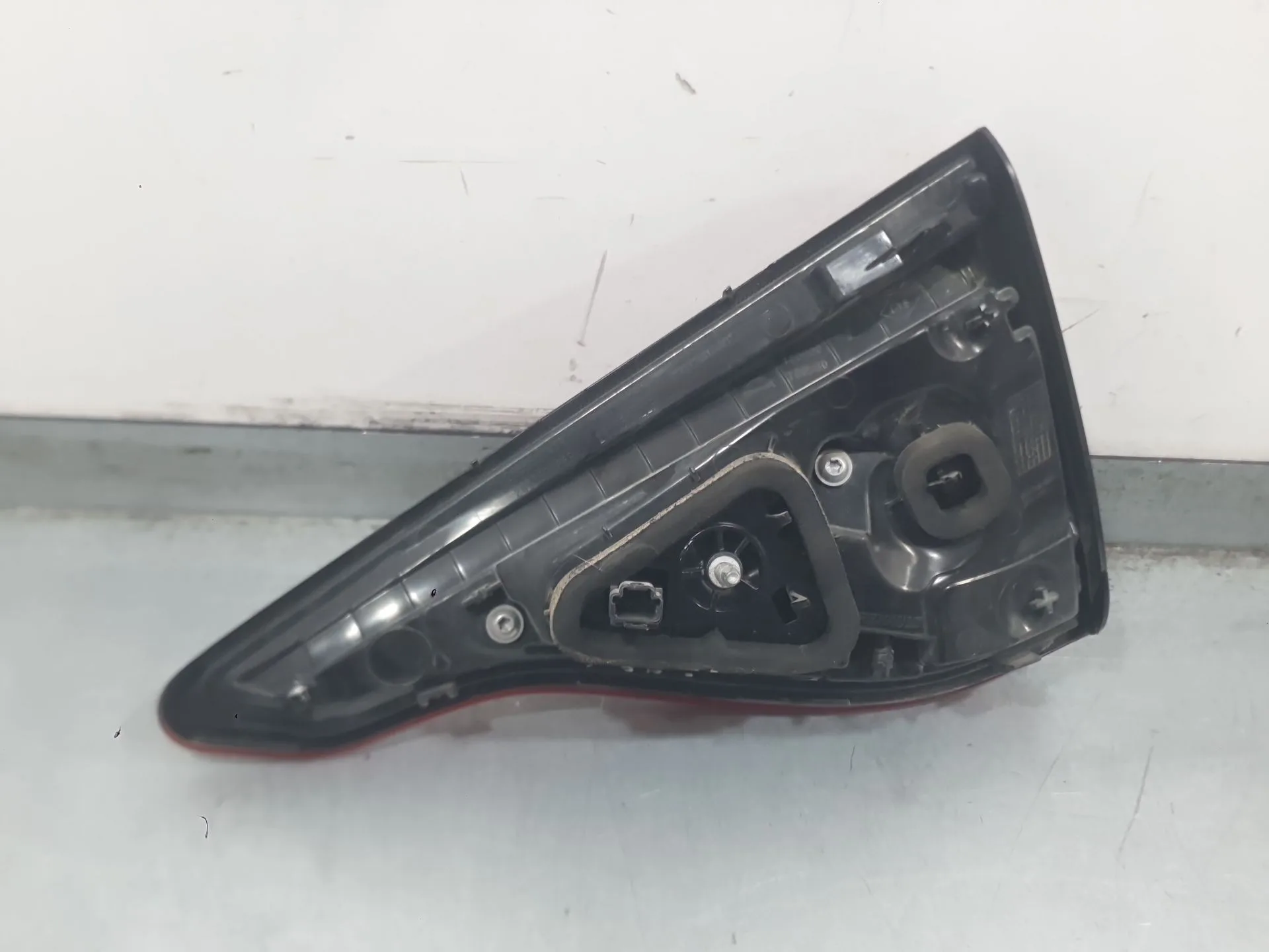 Piloto Trasero Izquierdo Interior para Renault Clio V (B7_)