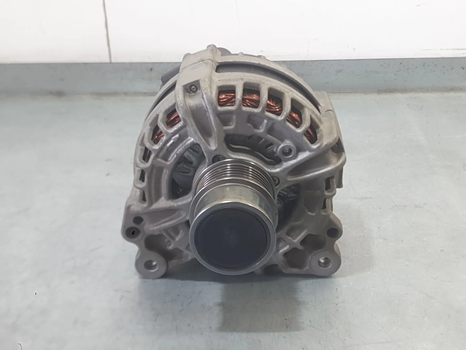 Alternador para Seat Ibiza V (Kj1, Kjg)