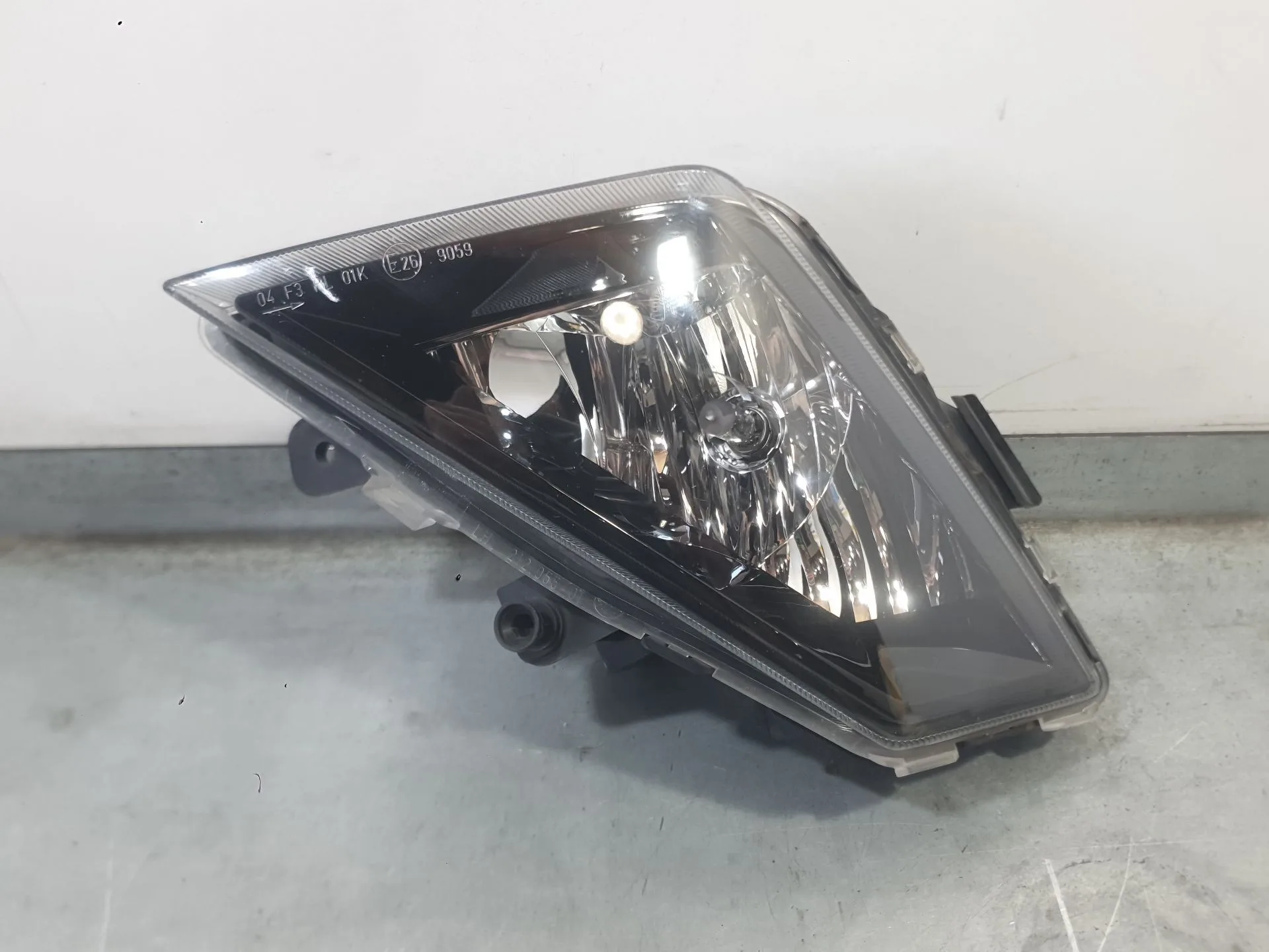 Faro Antiniebla Izquierdo para Seat Ibiza V (Kj1, Kjg)