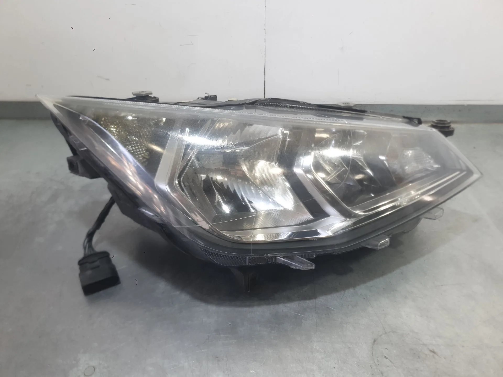 Faro Derecho para Seat Ibiza V (Kj1, Kjg)