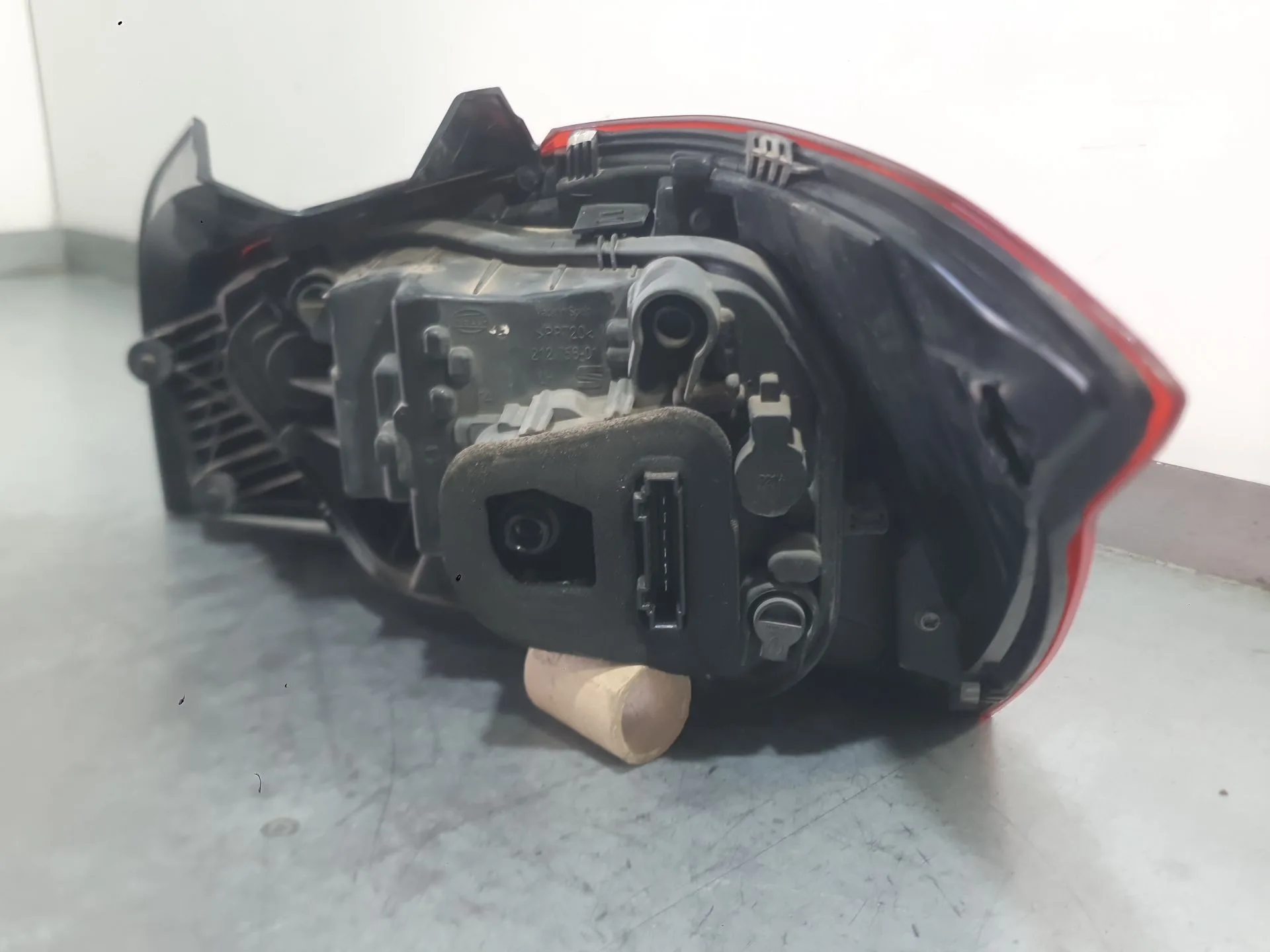 Piloto Trasero Izquierdo para Seat Ibiza V (Kj1, Kjg)