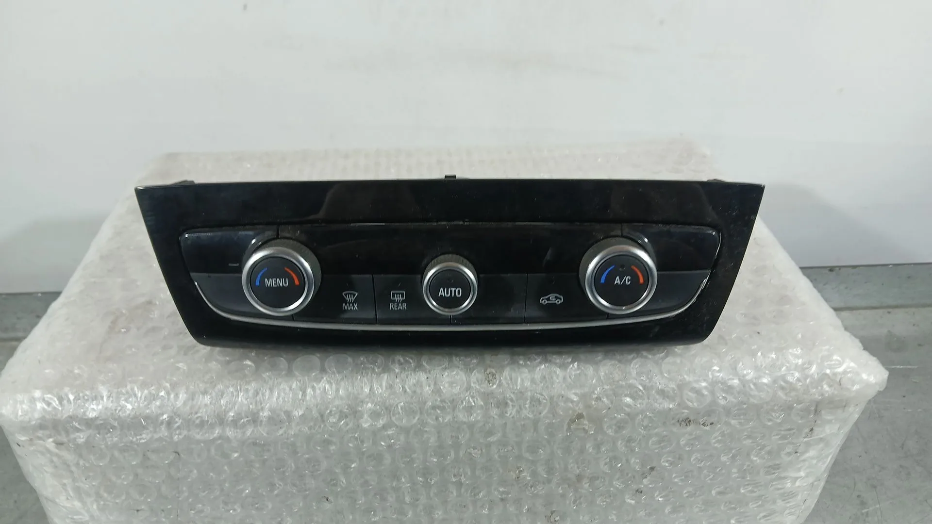 Mando Climatizador para Opel Corsa F (P2Jo)