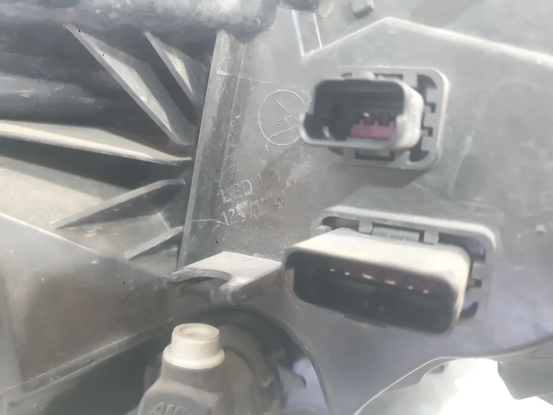 Faro Izquierdo para Renault Clio Iv (Bh_)