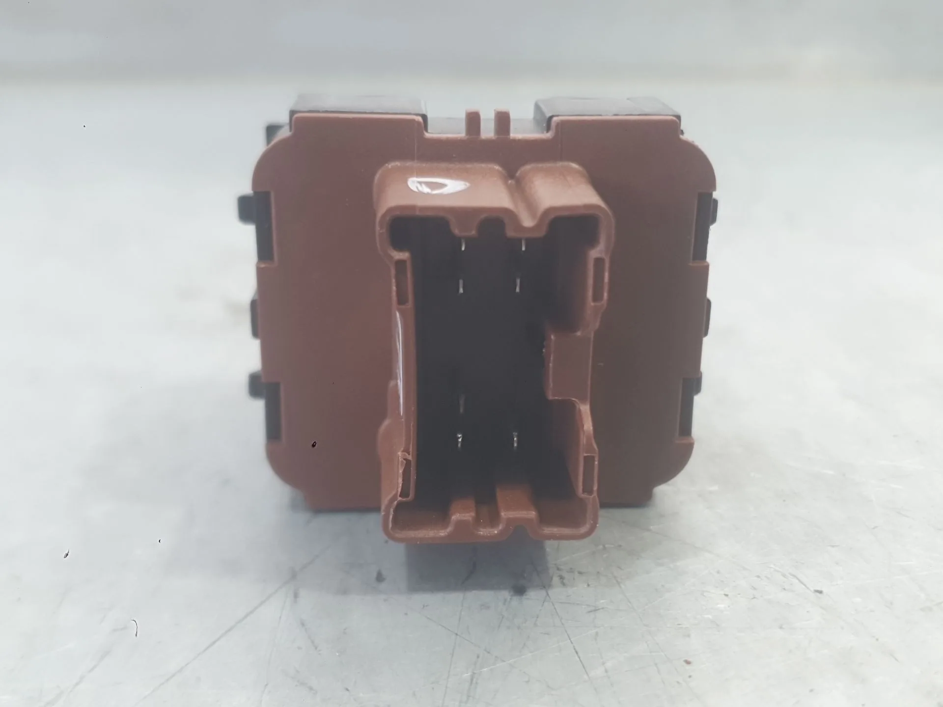 Mando Elevalunas Delantero Izquierdo para Renault Clio Iv (Bh_)