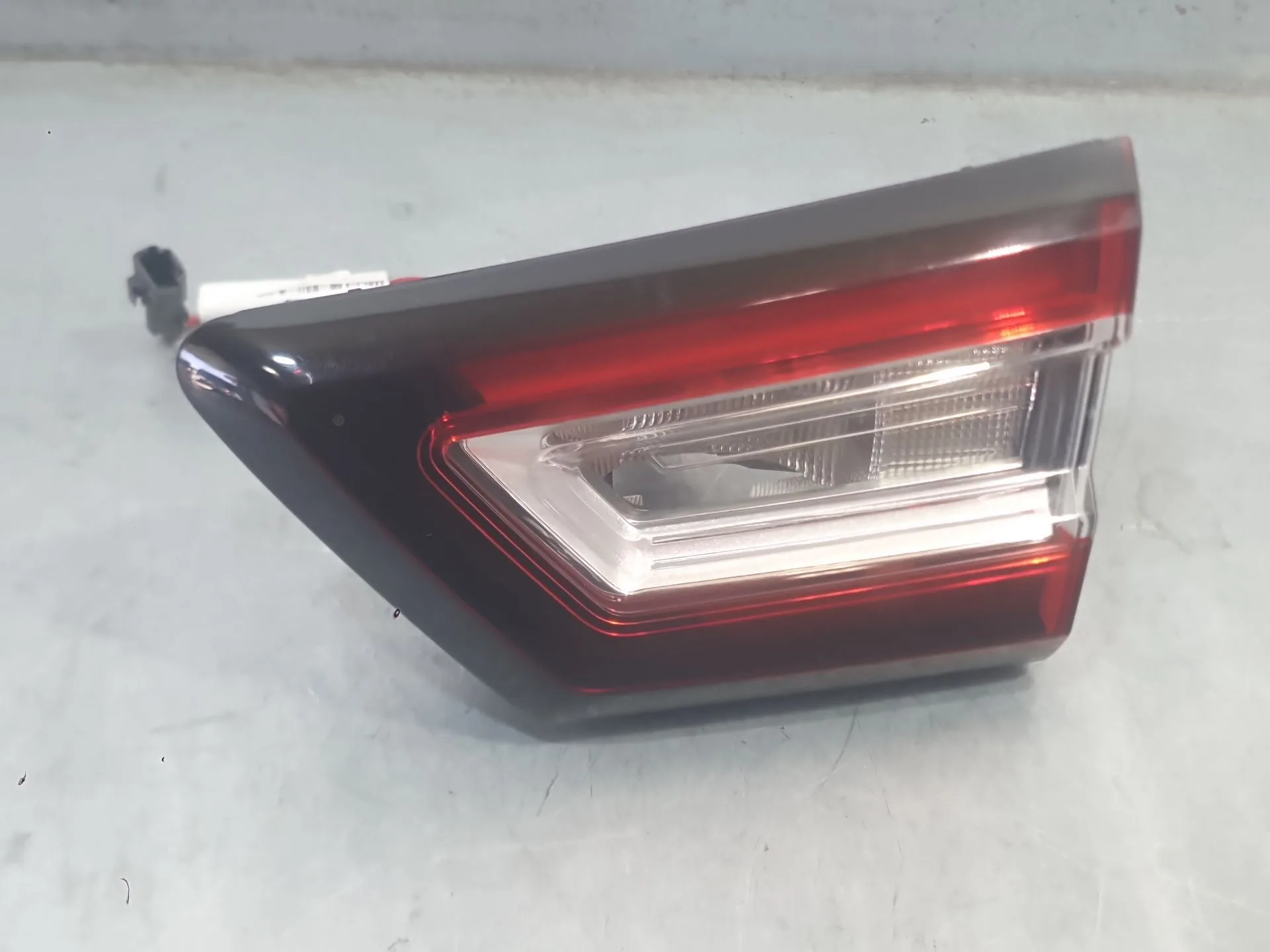 Piloto Trasero Derecho Interior para Renault Clio Iv (Bh_)
