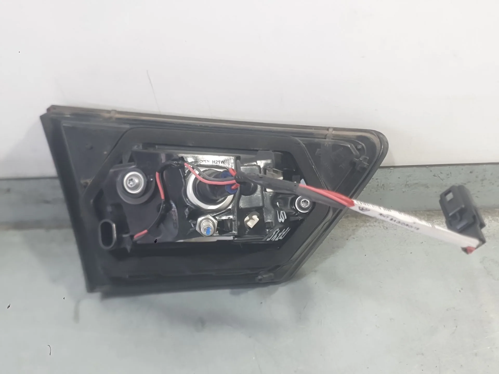 Piloto Trasero Derecho Interior para Renault Clio Iv (Bh_)