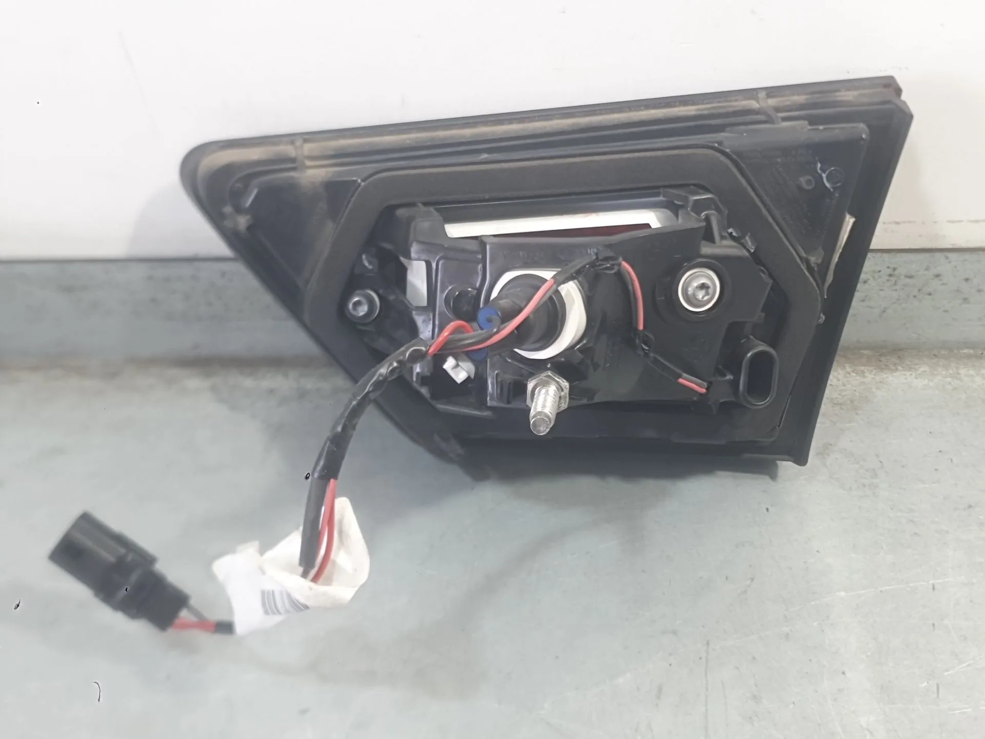 Piloto Trasero Izquierdo Interior para Renault Clio Iv (Bh_)