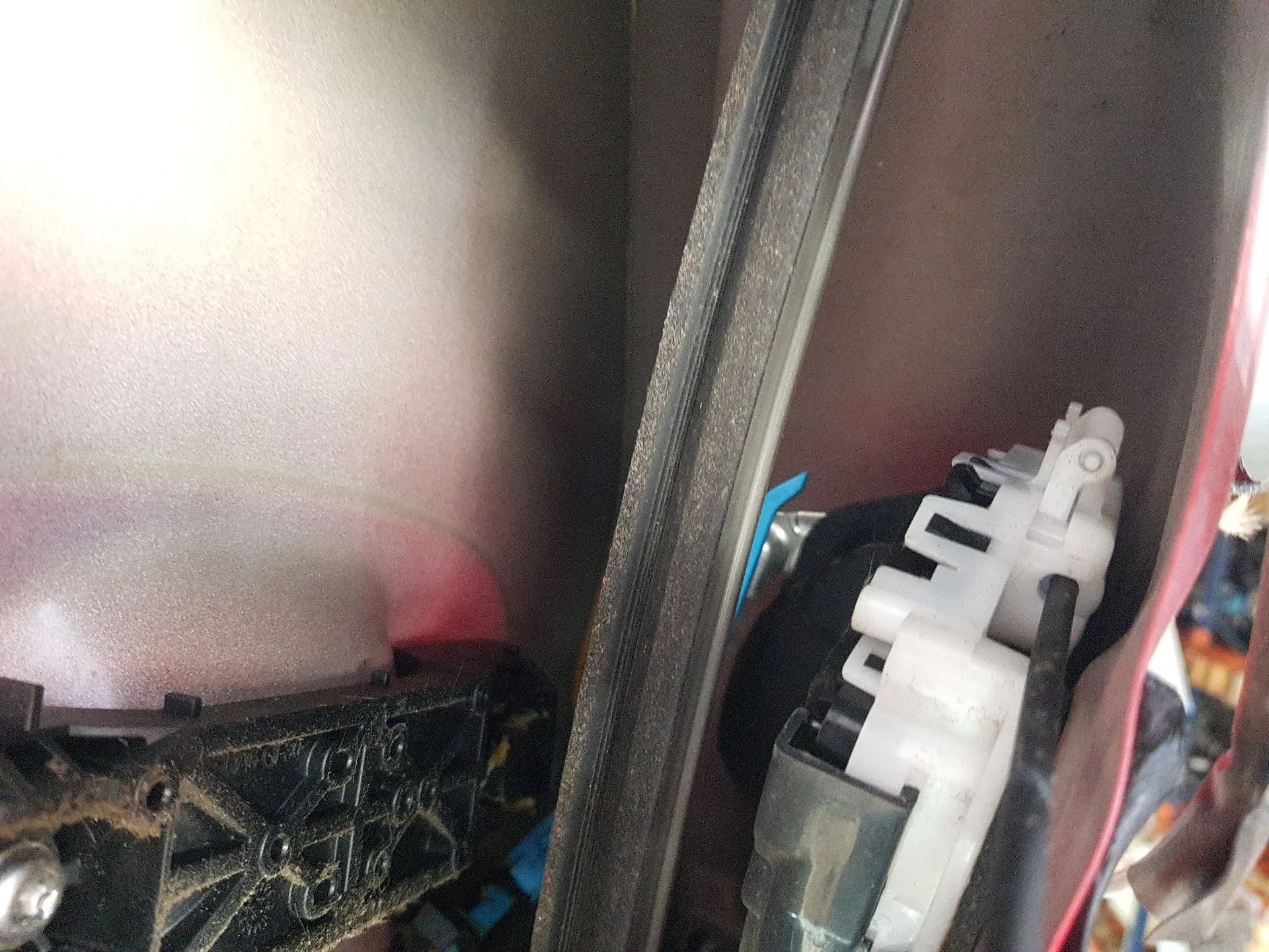 Cerradura Puerta Trasera Izquierda para Toyota Yaris (_P13_)