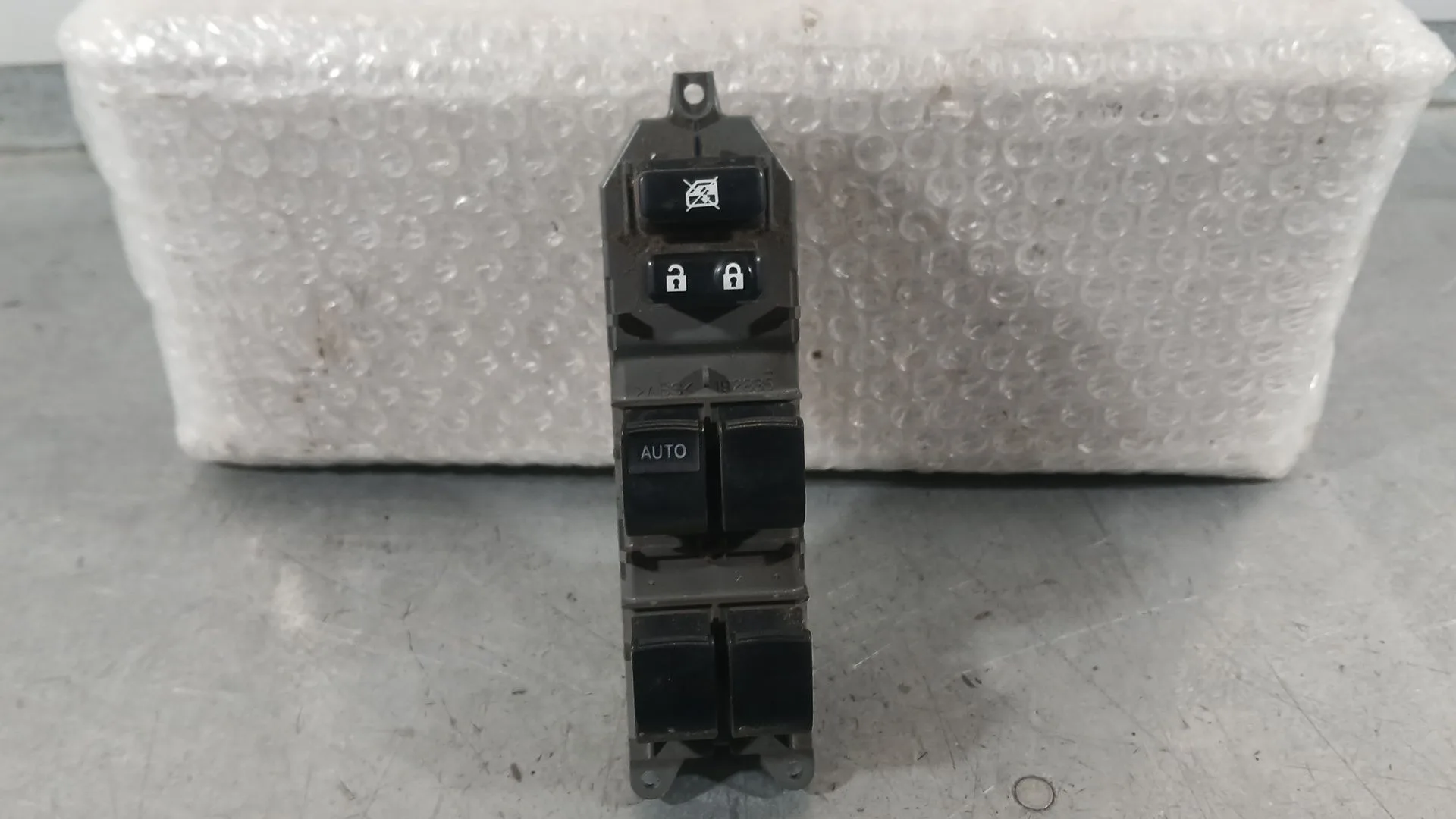 Mando Elevalunas Delantero Izquierdo para Toyota Yaris (_P13_)