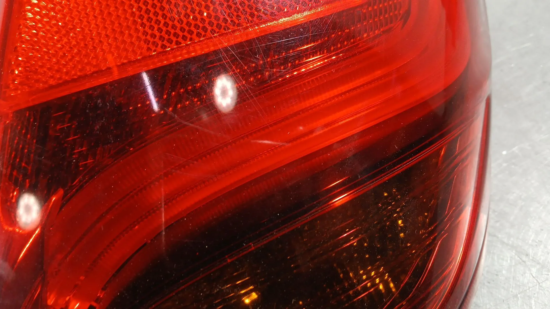 Piloto Trasero Derecho para Toyota Yaris (_P13_)