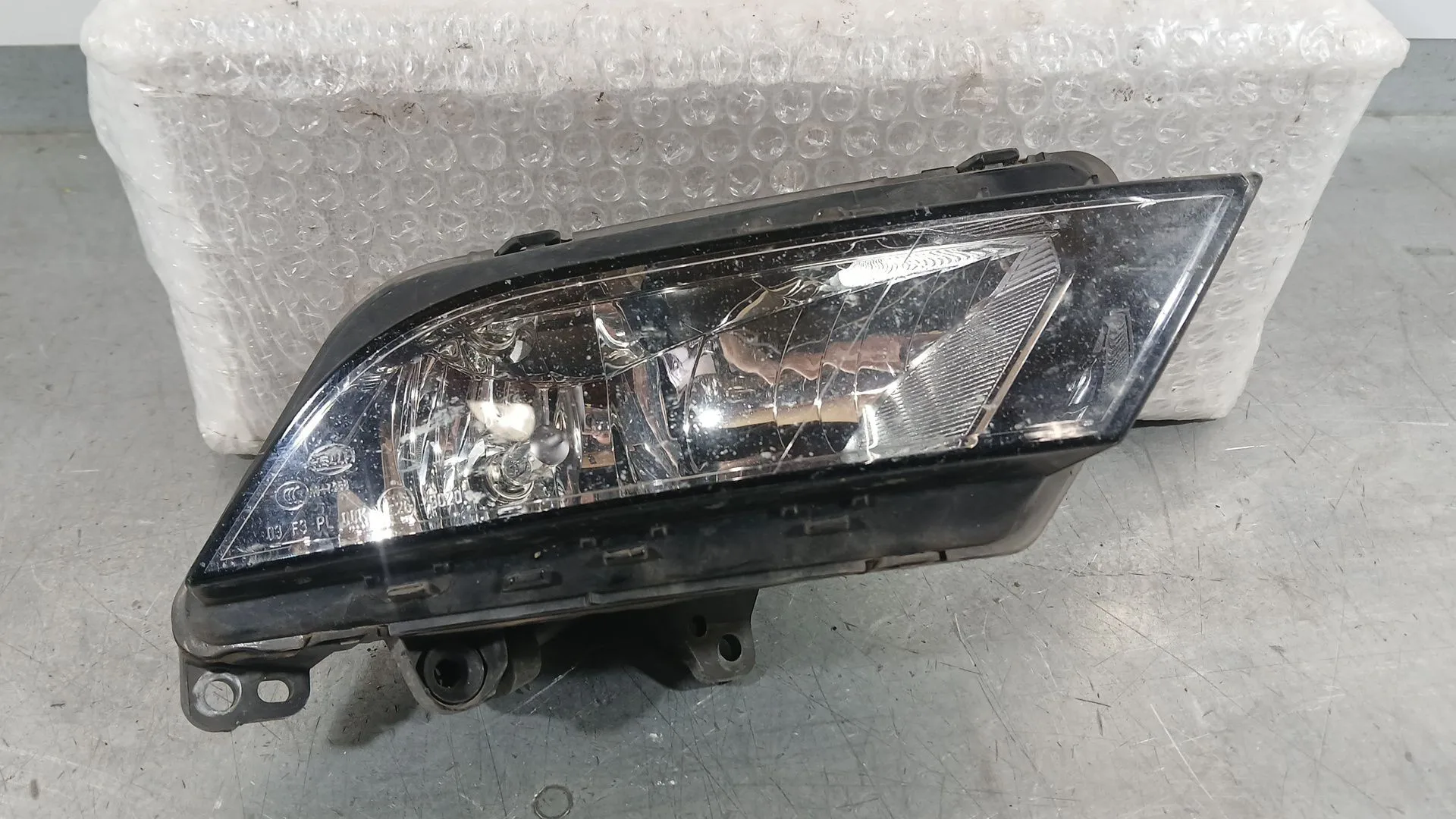 Faro Antiniebla Derecho para Seat Leon St (5F8)