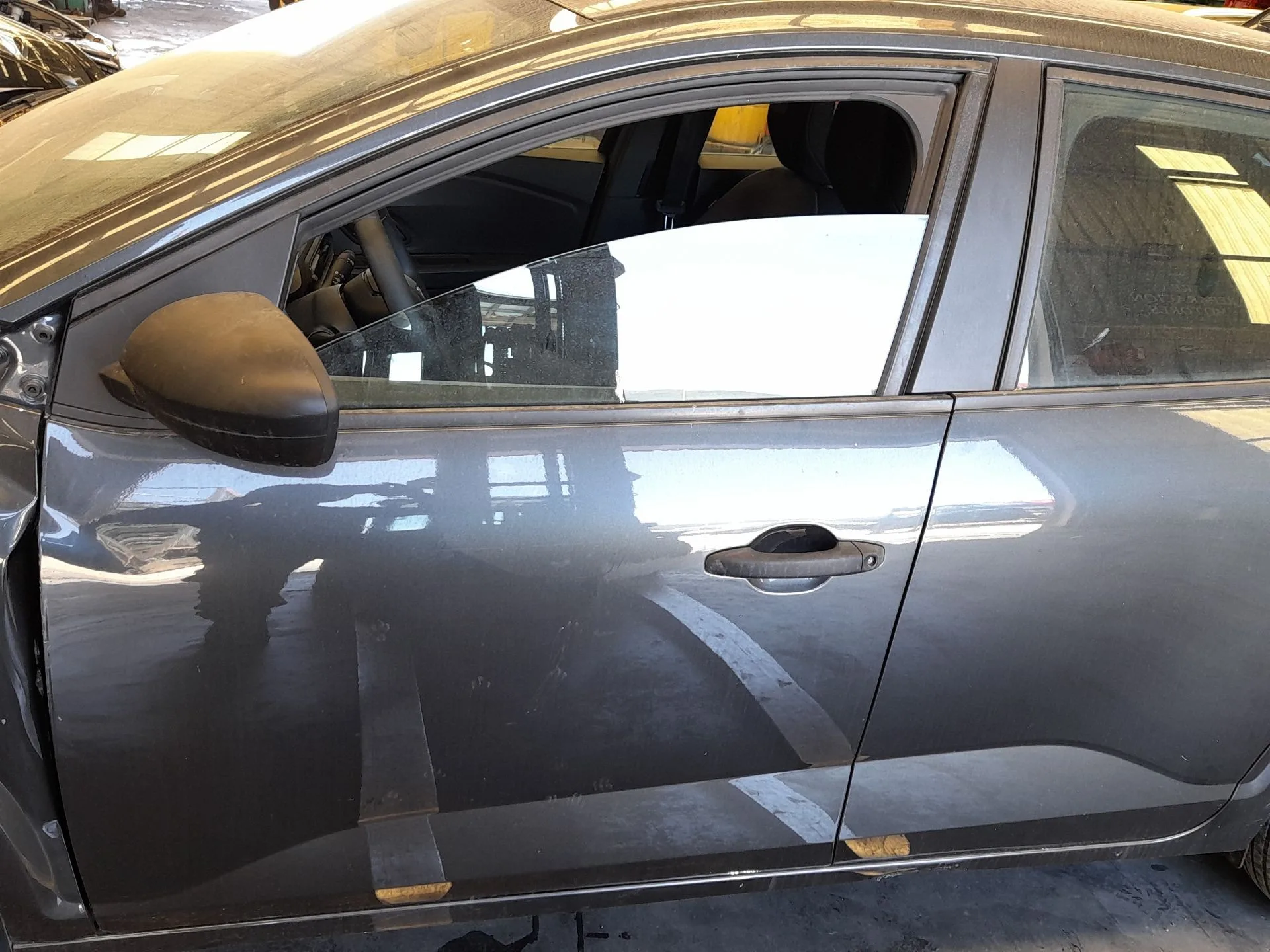 Puerta Delantera Izquierda para Dacia Sandero Iii