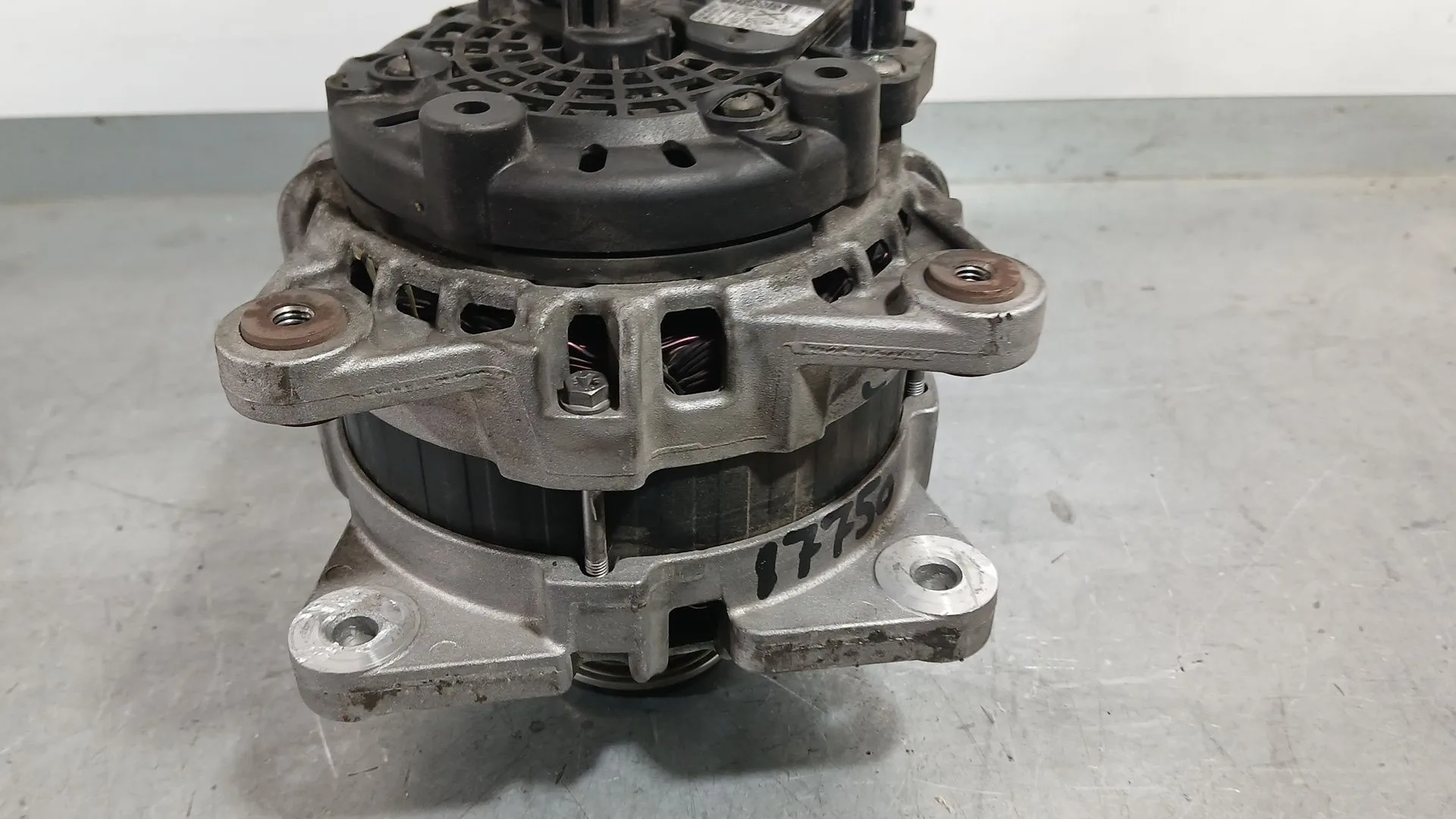 Alternador para Nissan Qashqai Ii (J11, J11_)