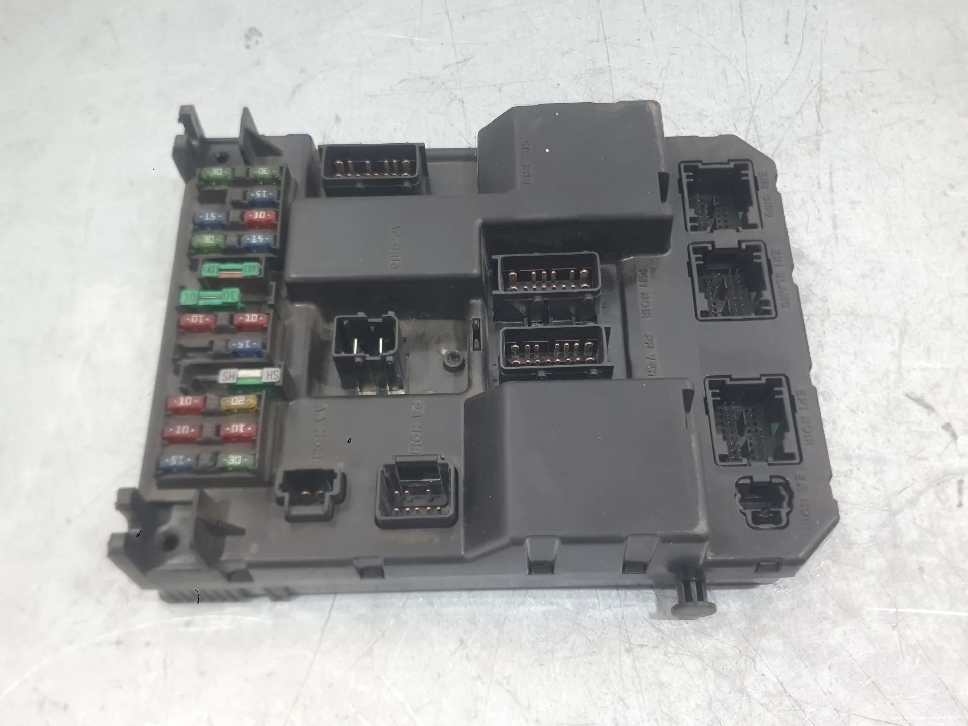 Caja Reles / Fusibles para Peugeot 307 Sw (3H)