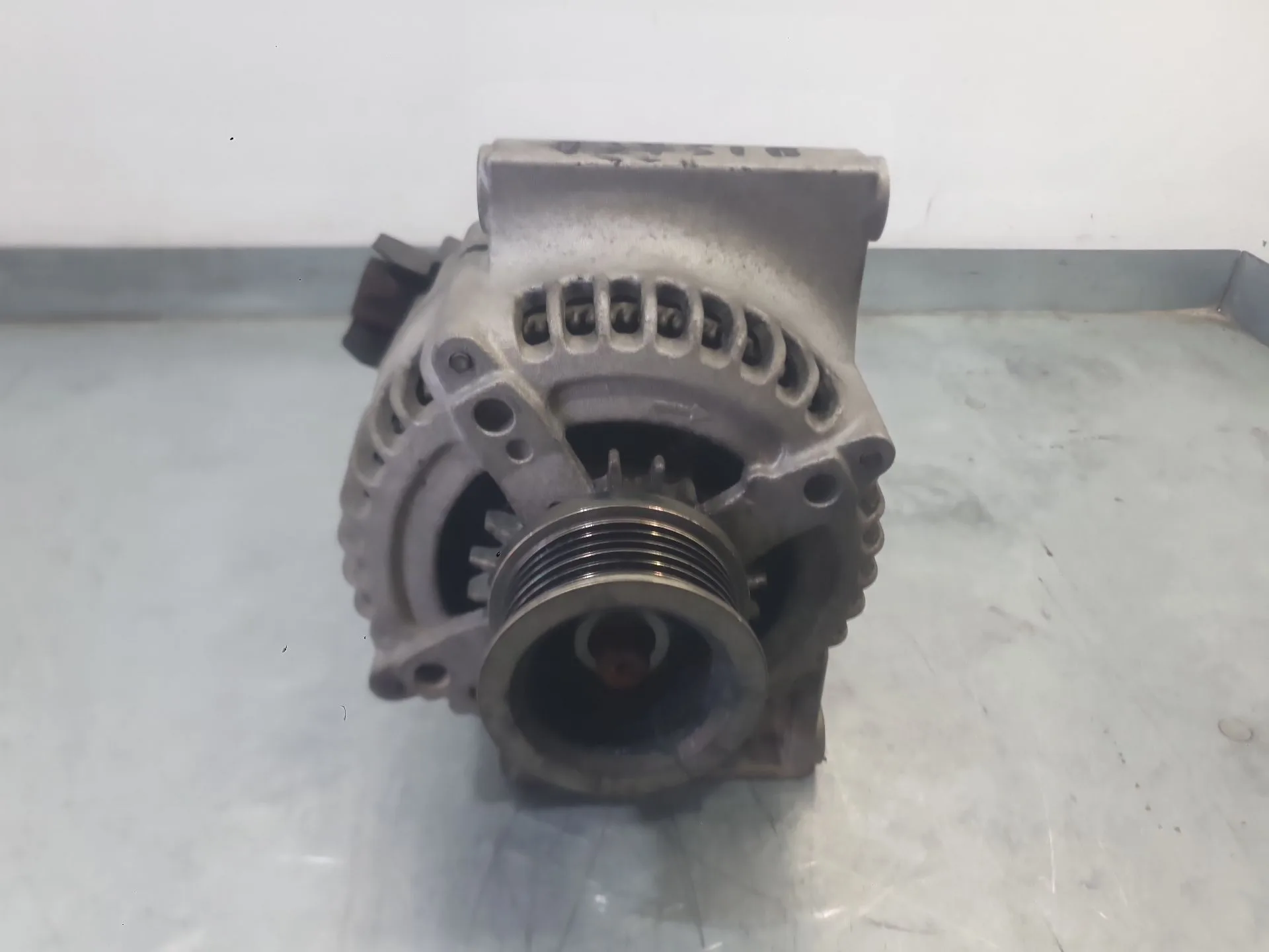 Alternador para Opel Zafira Tourer C (P12)