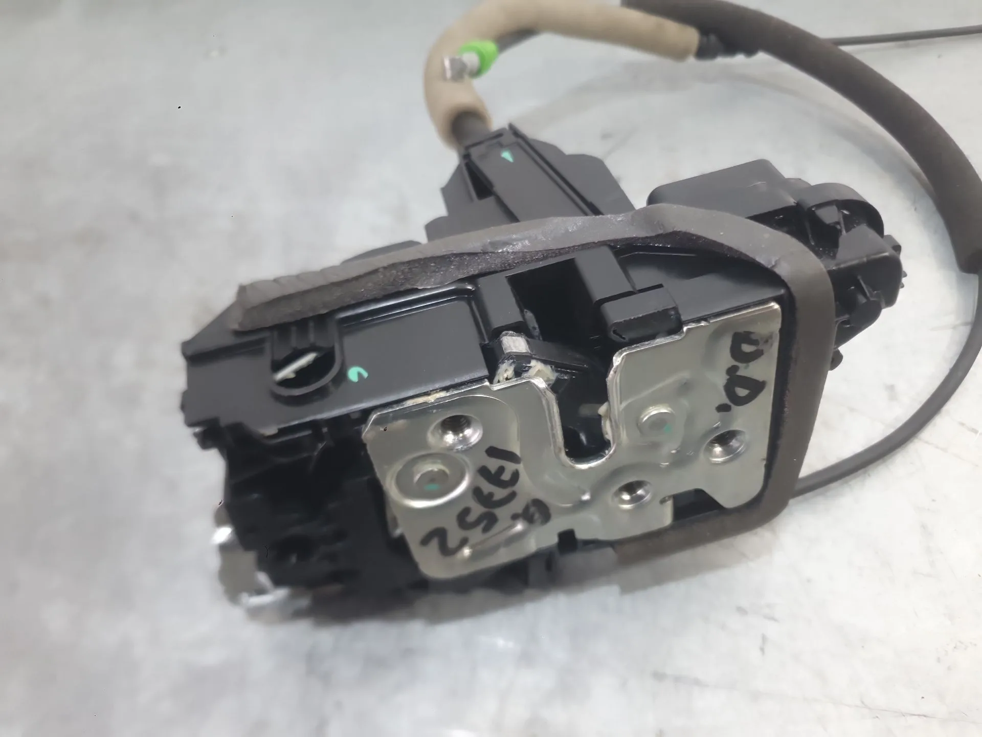 Cerradura Puerta Delantera Derecha para Mg Hs (As23)