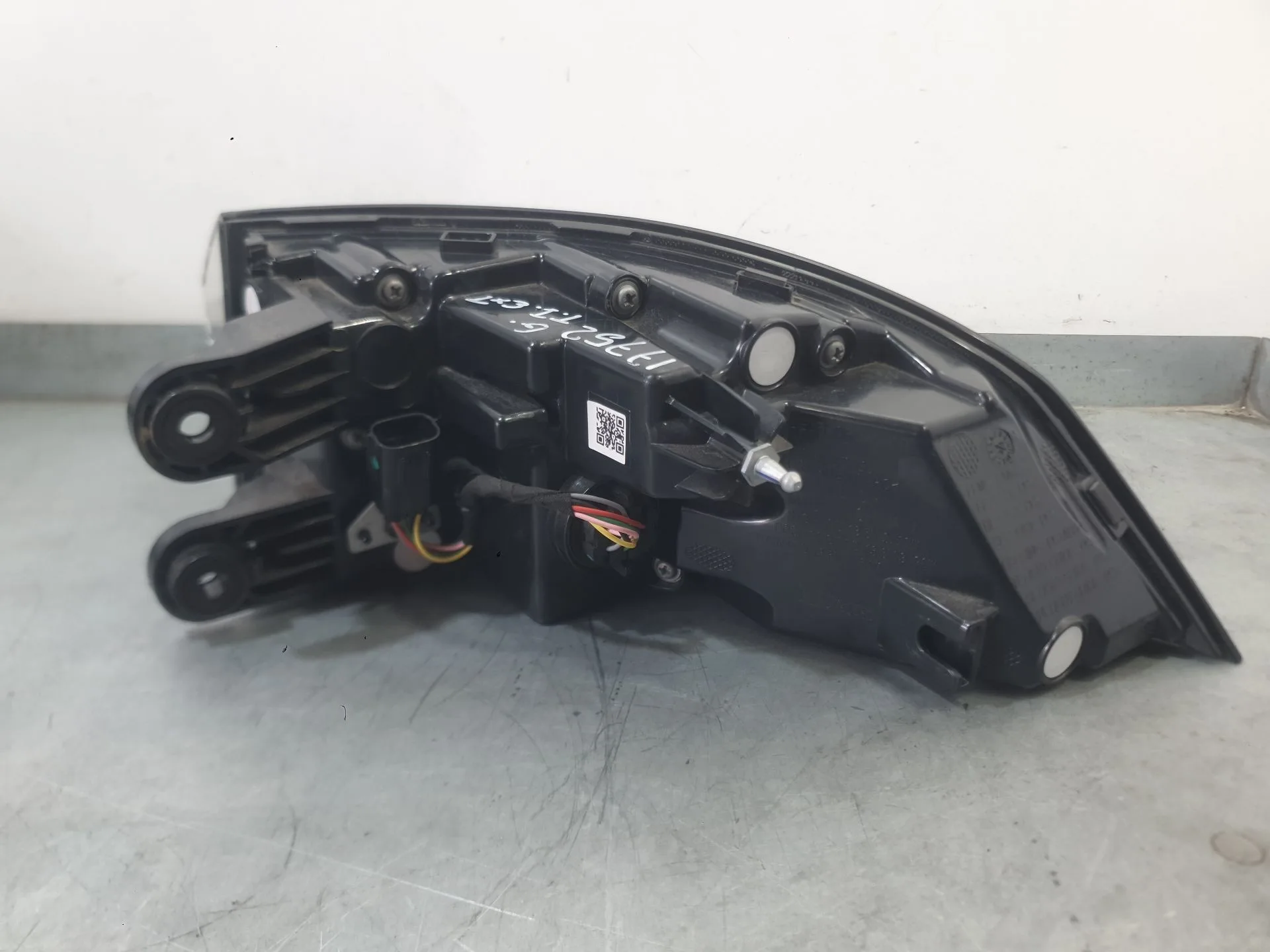 Piloto Trasero Izquierdo Exterior para Mg Hs (As23)