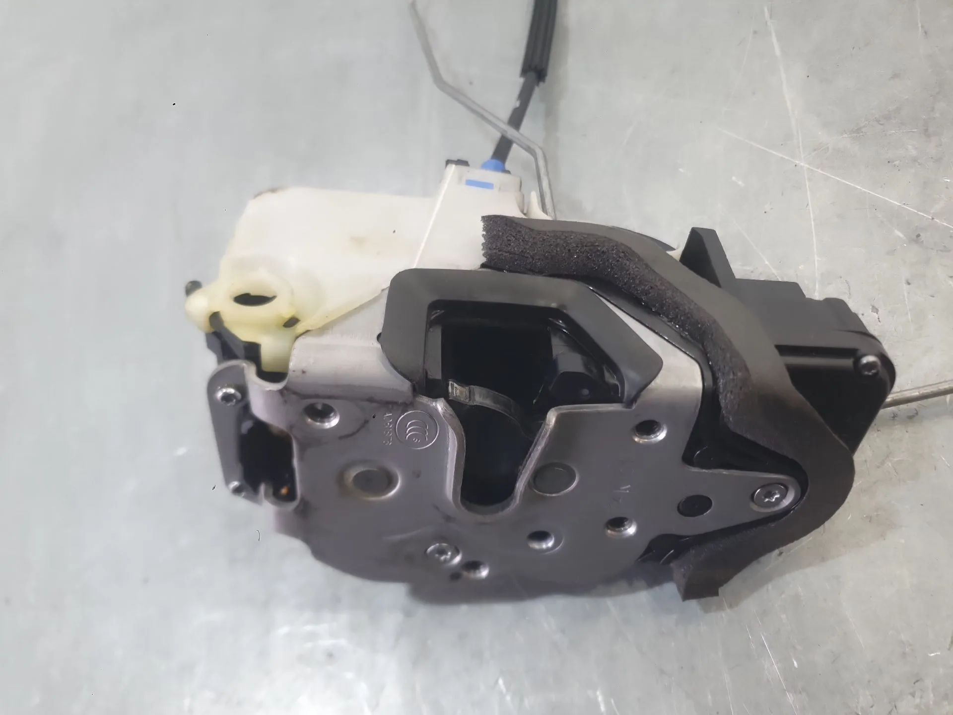 Cerradura Puerta Delantera Derecha para Opel Mokka / Mokka X (J13)