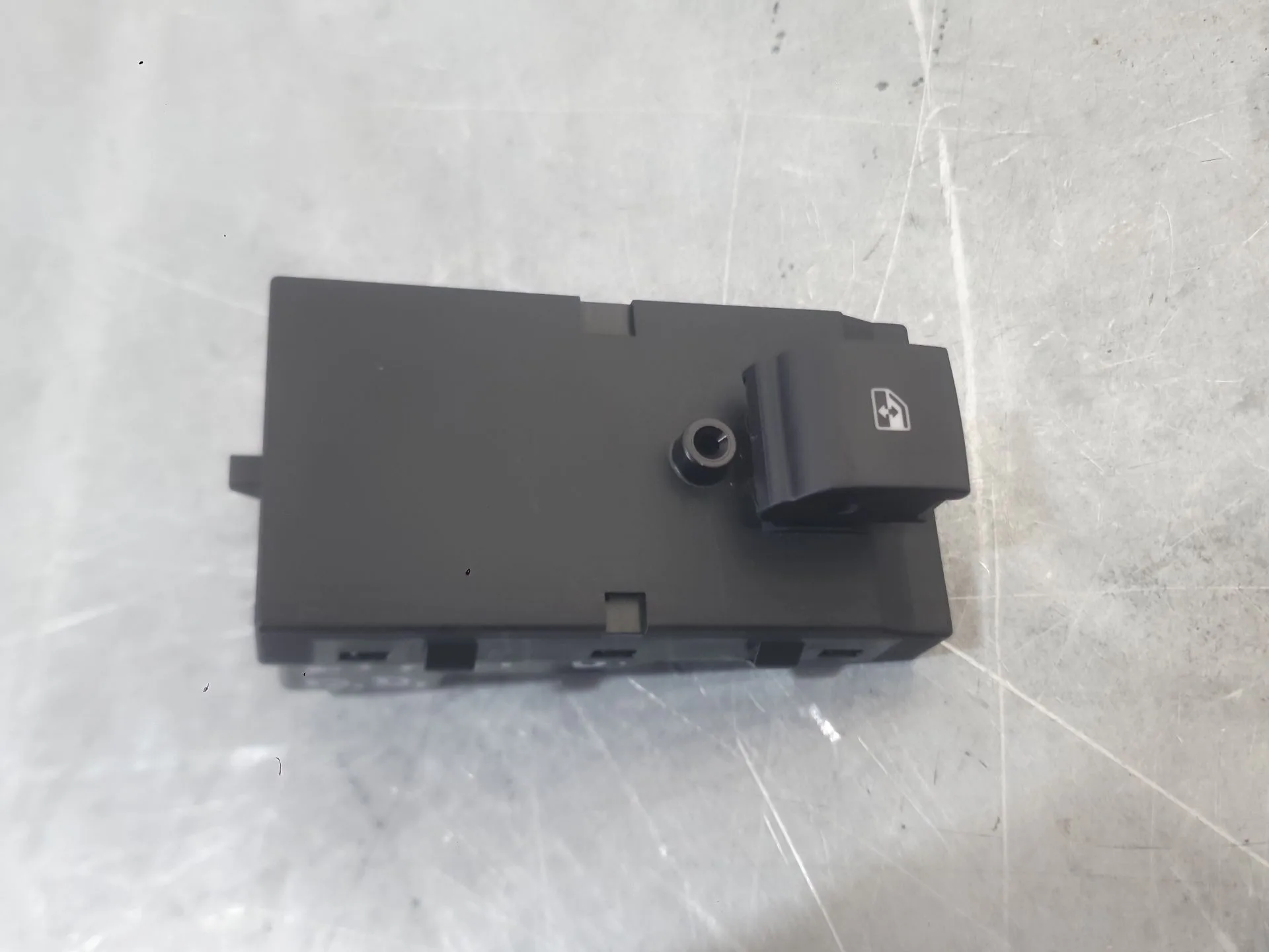 Mando Elevalunas Delantero Derecho para Opel Mokka / Mokka X (J13)
