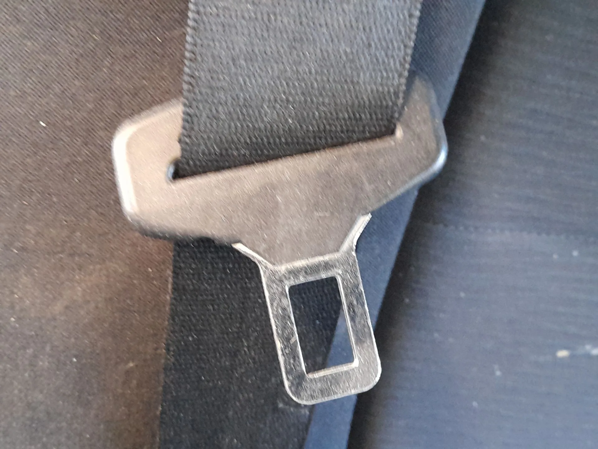 Cinturon Seguridad Trasero Derecho para Bmw X1 (E84)