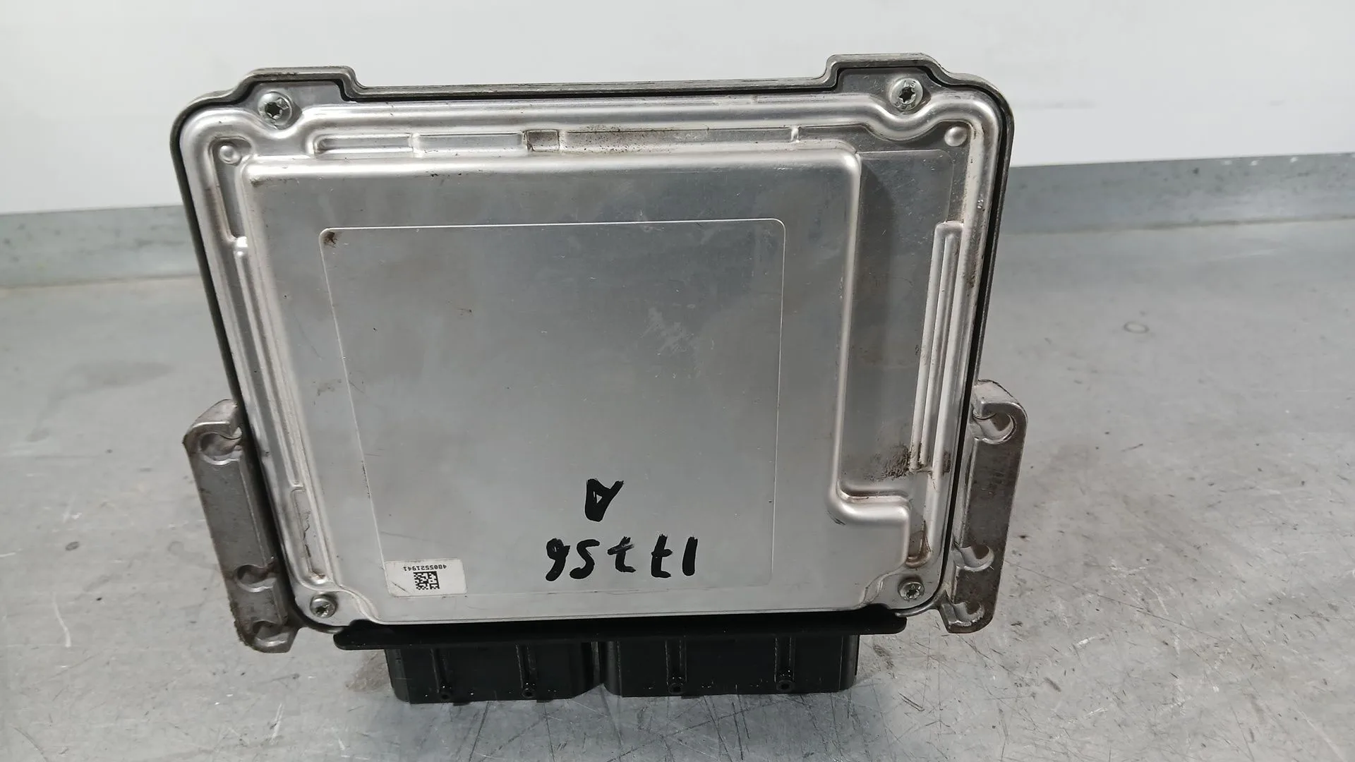 Centralita Motor Uce para Opel Corsa F (P2Jo)