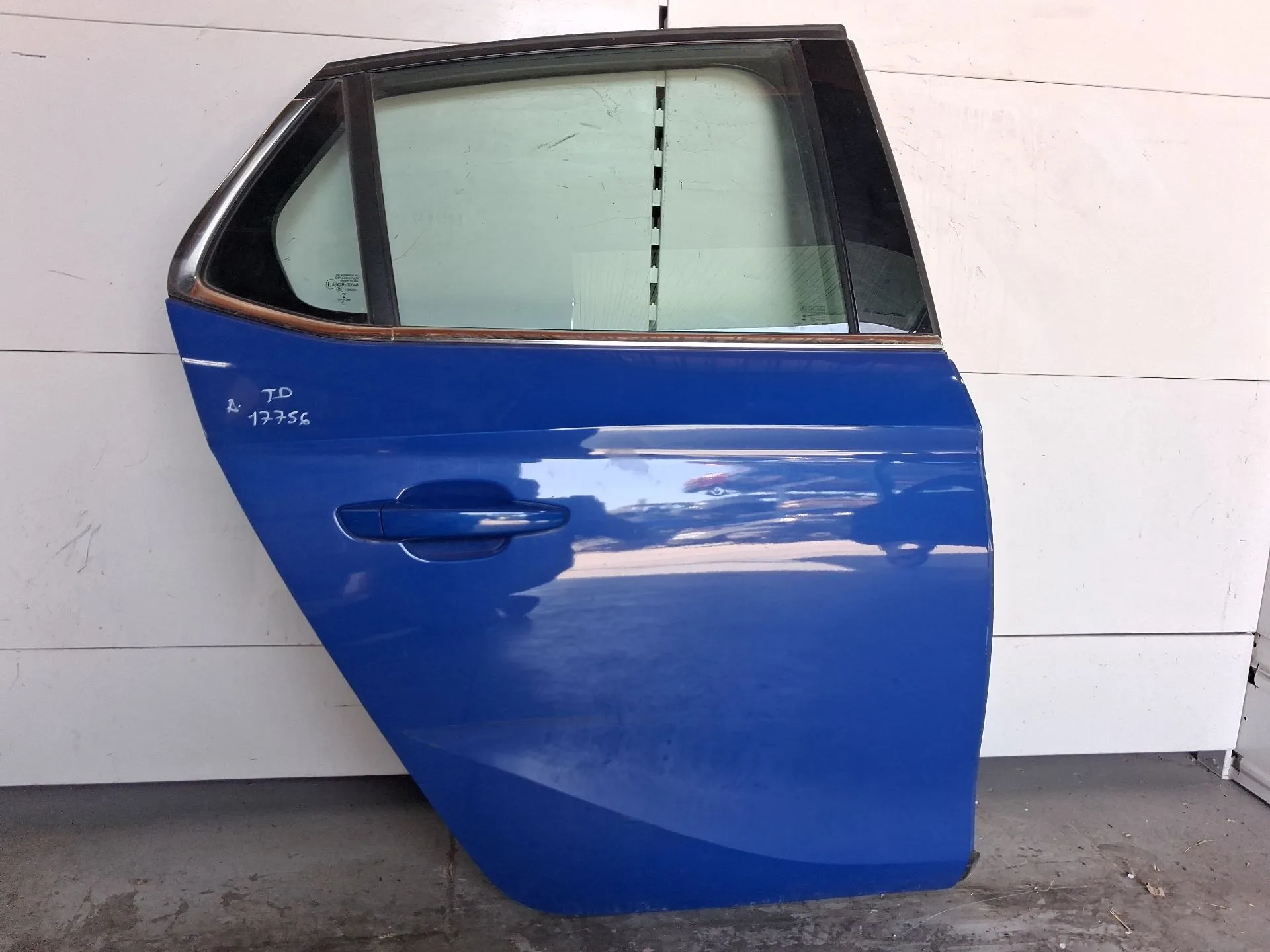 Puerta Trasera Derecha para Opel Corsa F (P2Jo)