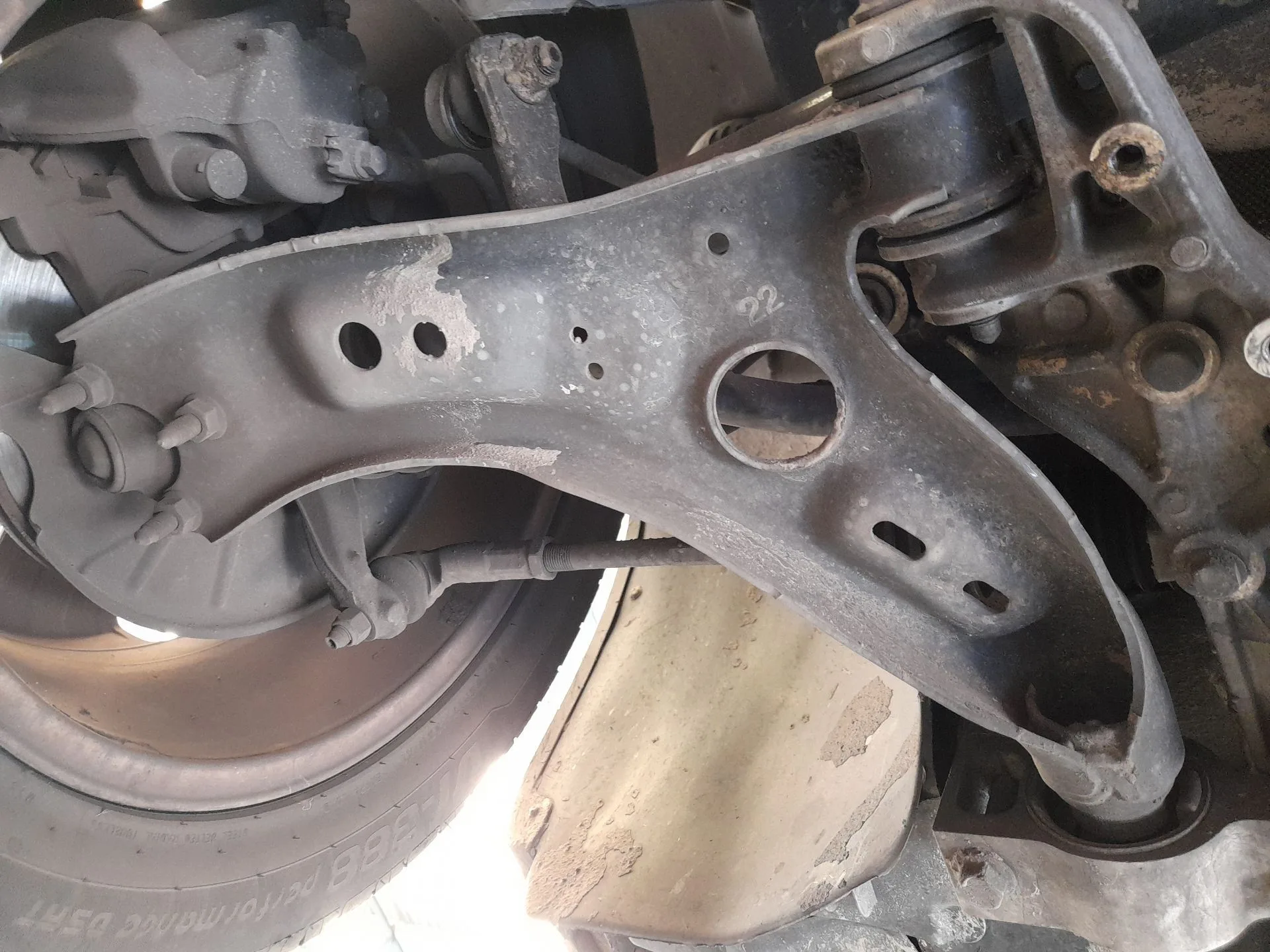 Brazo Suspension Inferior Delantero Derecho para Volkswagen Tiguan (5N_)