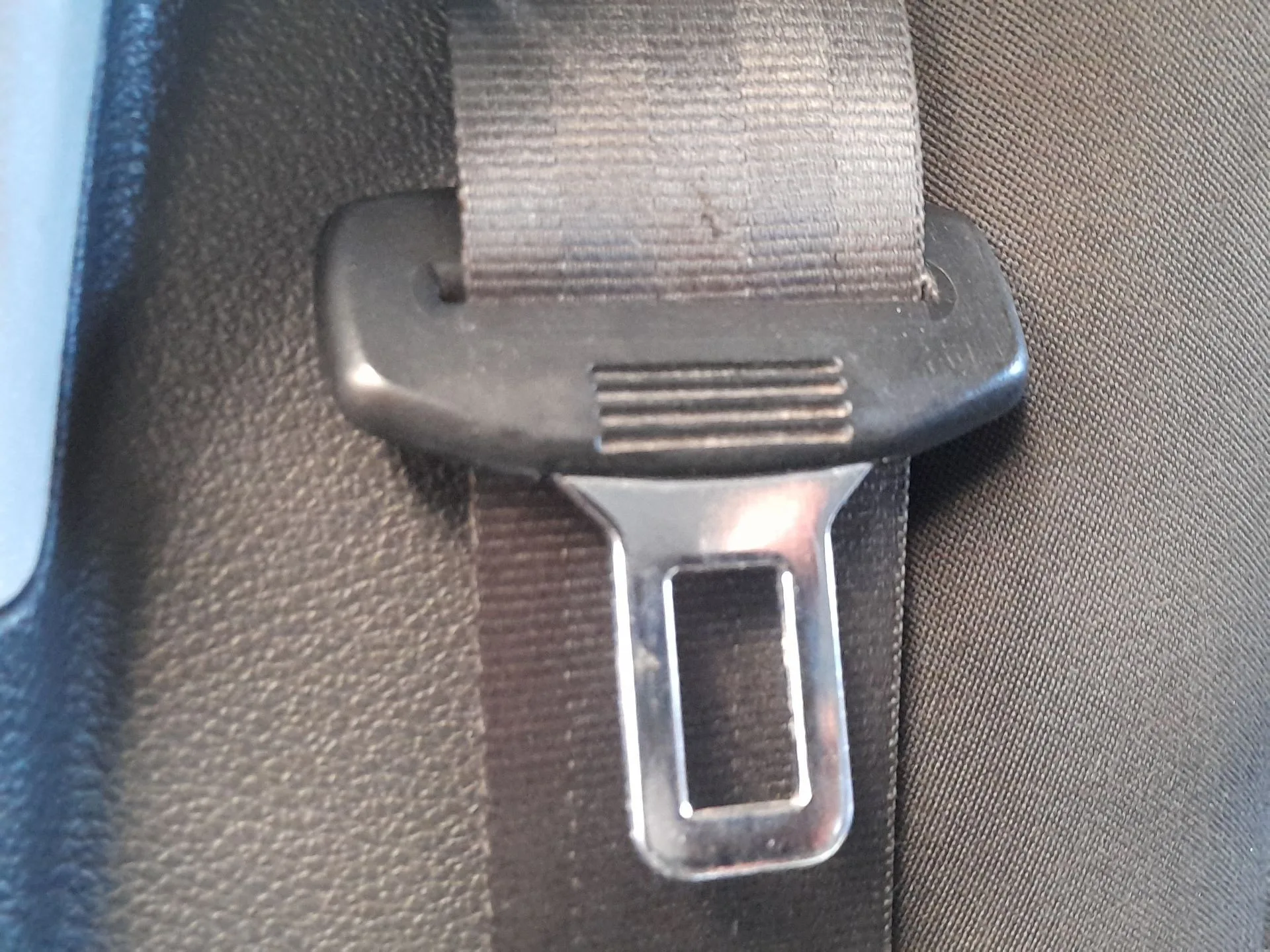 Cinturon Seguridad Trasero Derecho para Volkswagen Tiguan (5N_)