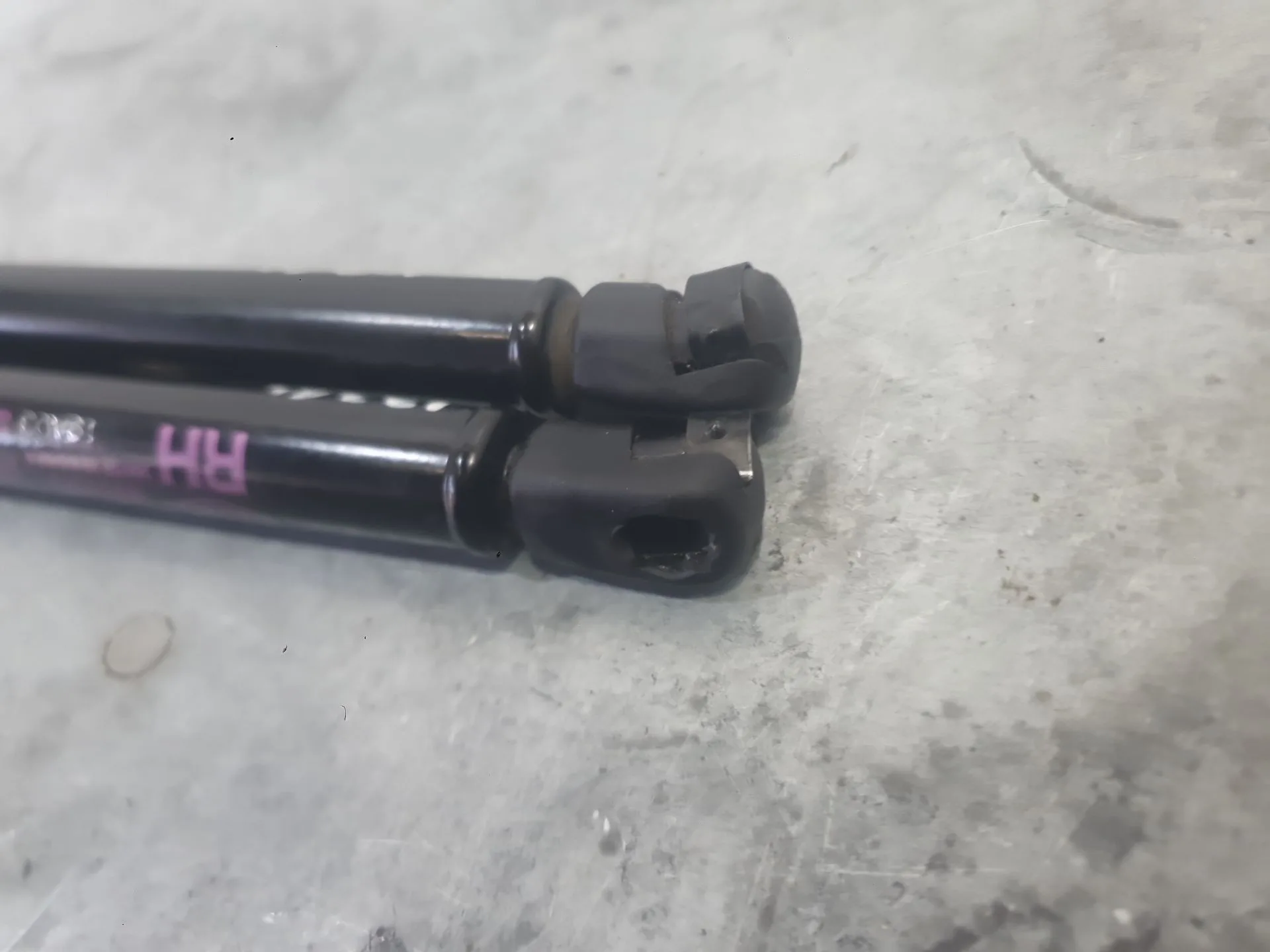 Amortiguadores Maletero / Porton para Kia Stonic (Yb)