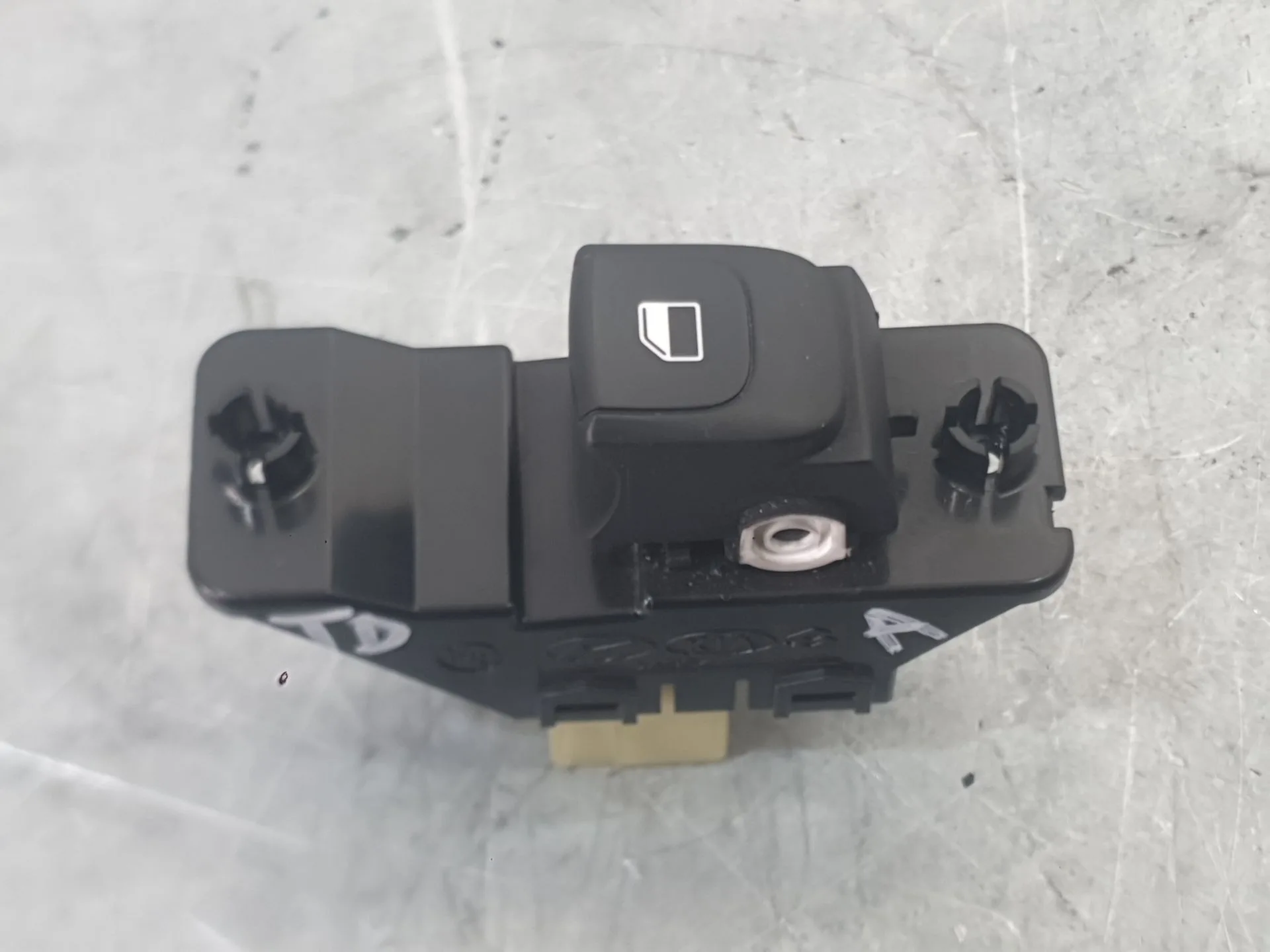 Mando Elevalunas Trasero Derecho para Kia Stonic (Yb)