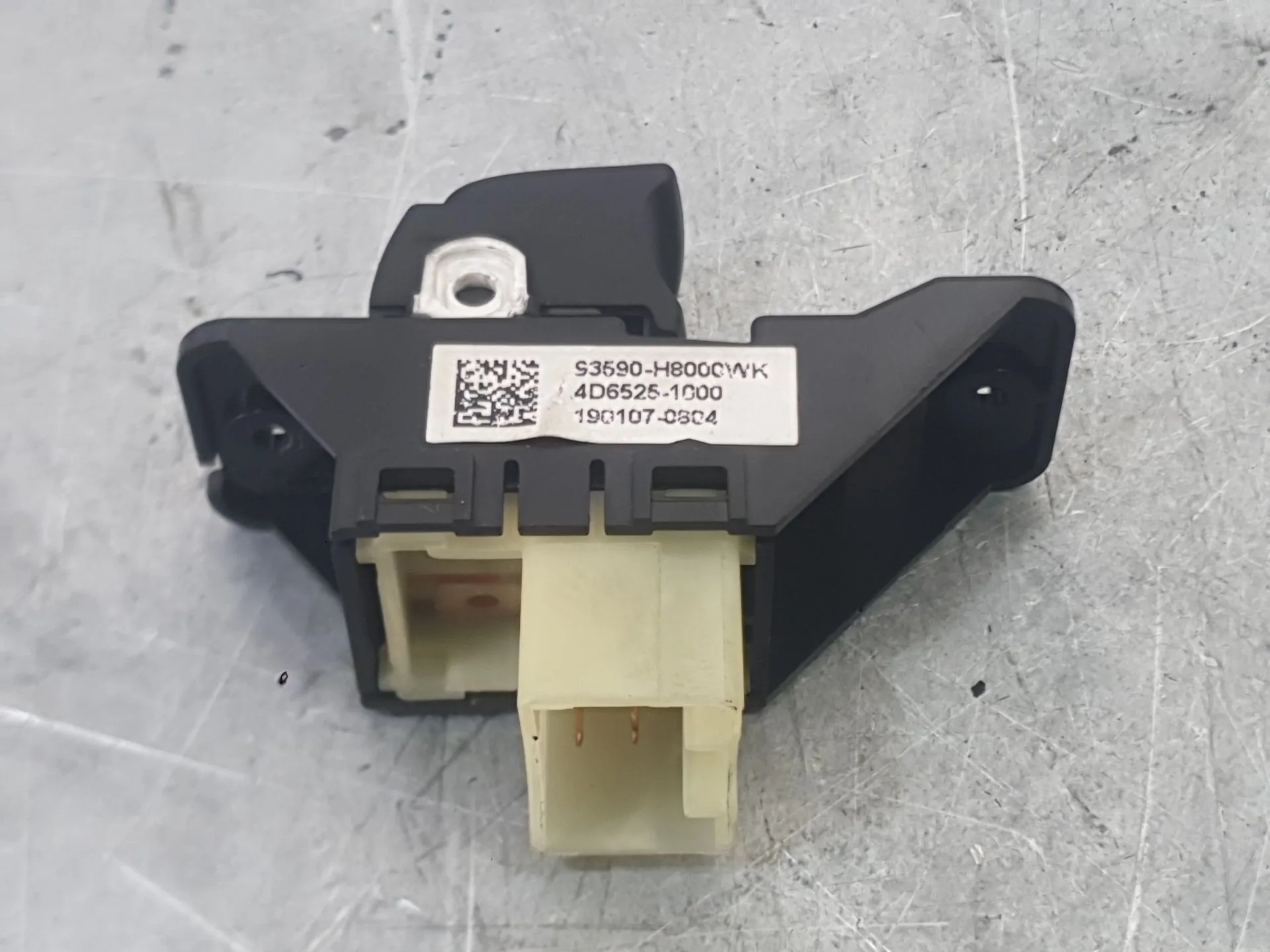 Mando Elevalunas Trasero Derecho para Kia Stonic (Yb)