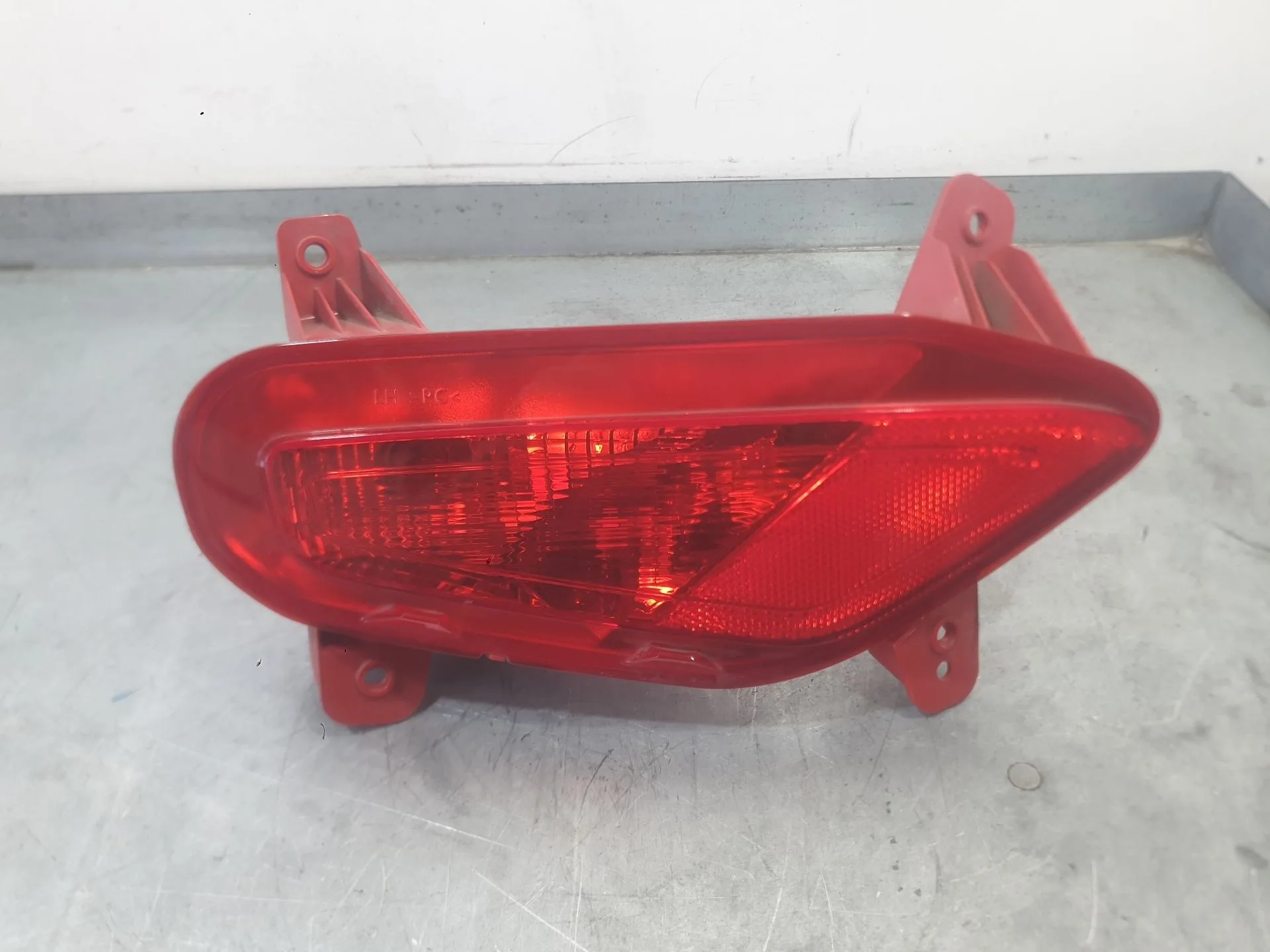 Piloto Trasero Izquierdo Paragolpes para Kia Stonic (Yb)