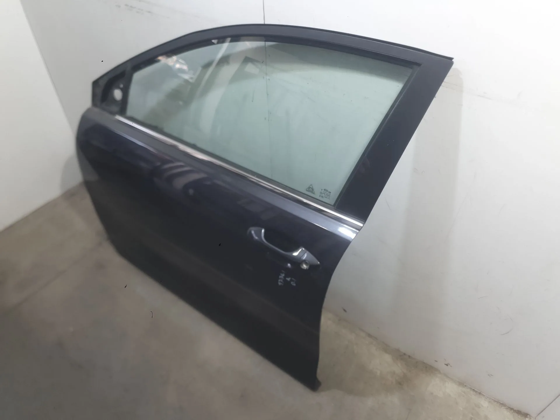 Puerta Delantera Izquierda para Kia Stonic (Yb)