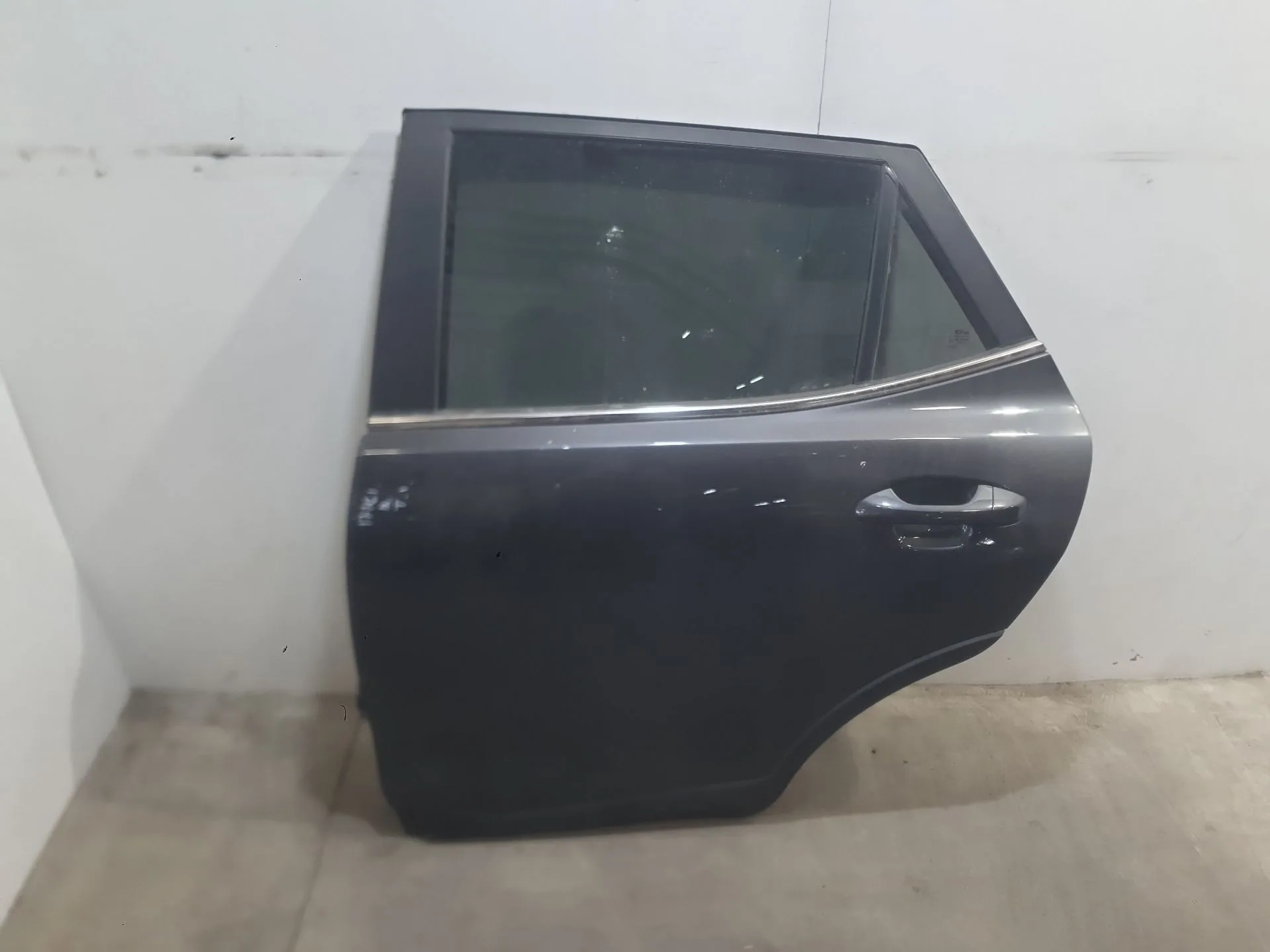 Puerta Trasera Izquierda para Kia Stonic (Yb)
