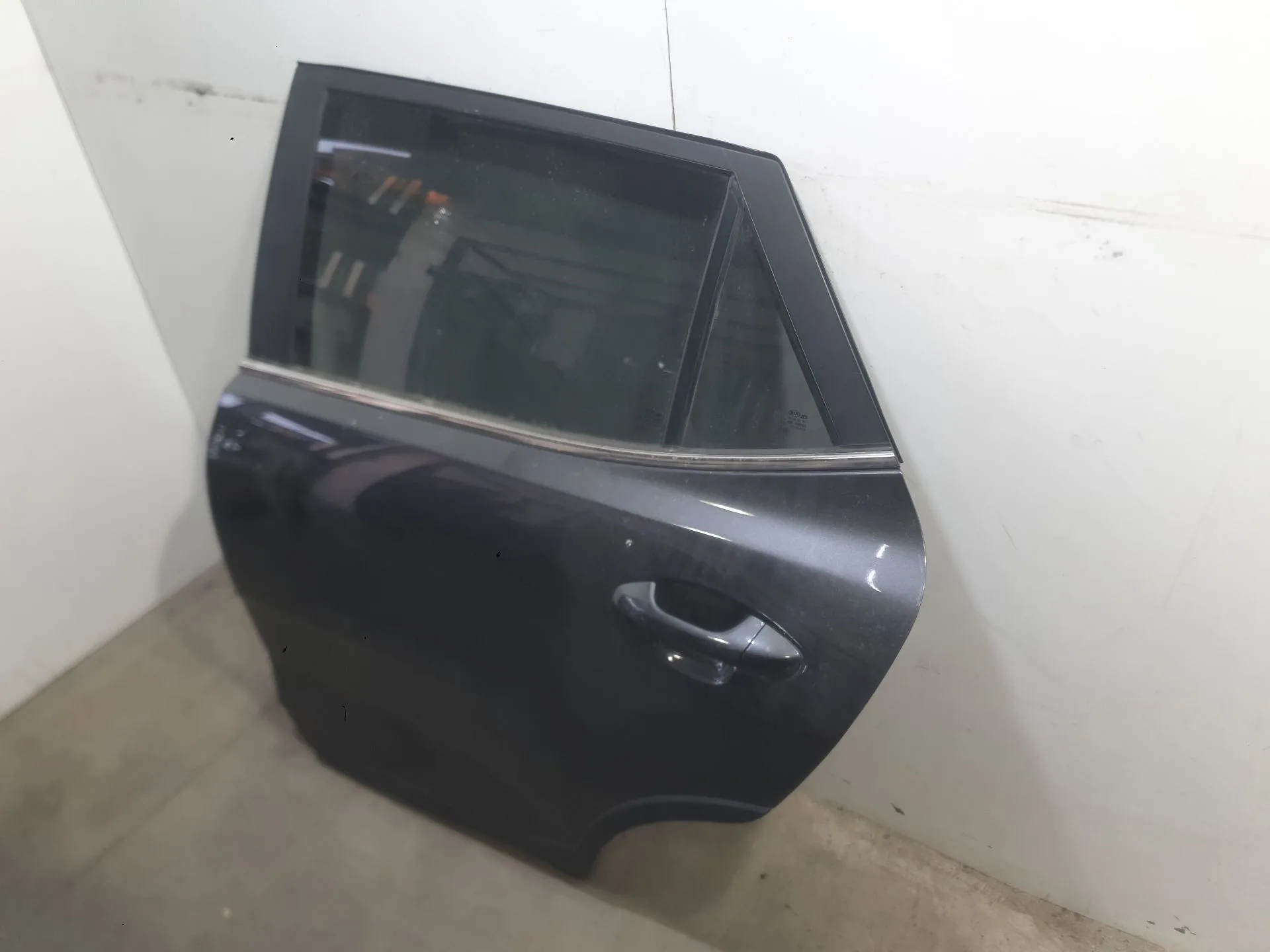 Puerta Trasera Izquierda para Kia Stonic (Yb)