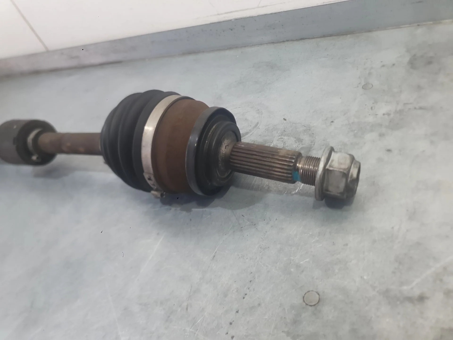 Transmision Delantera Izquierda para Kia Stonic (Yb)